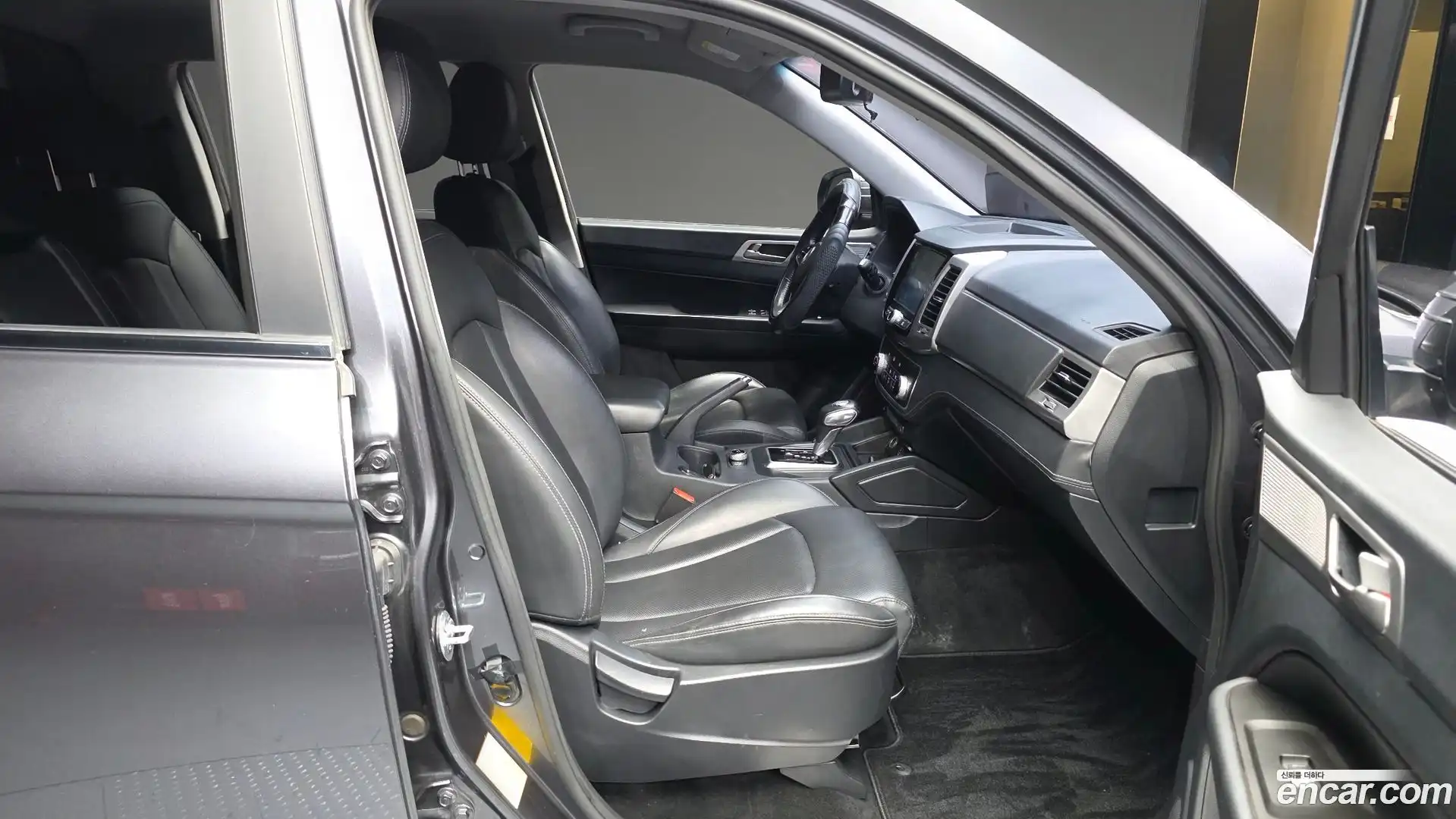 Rexton KG Mobility 2019.7-OPTION-015