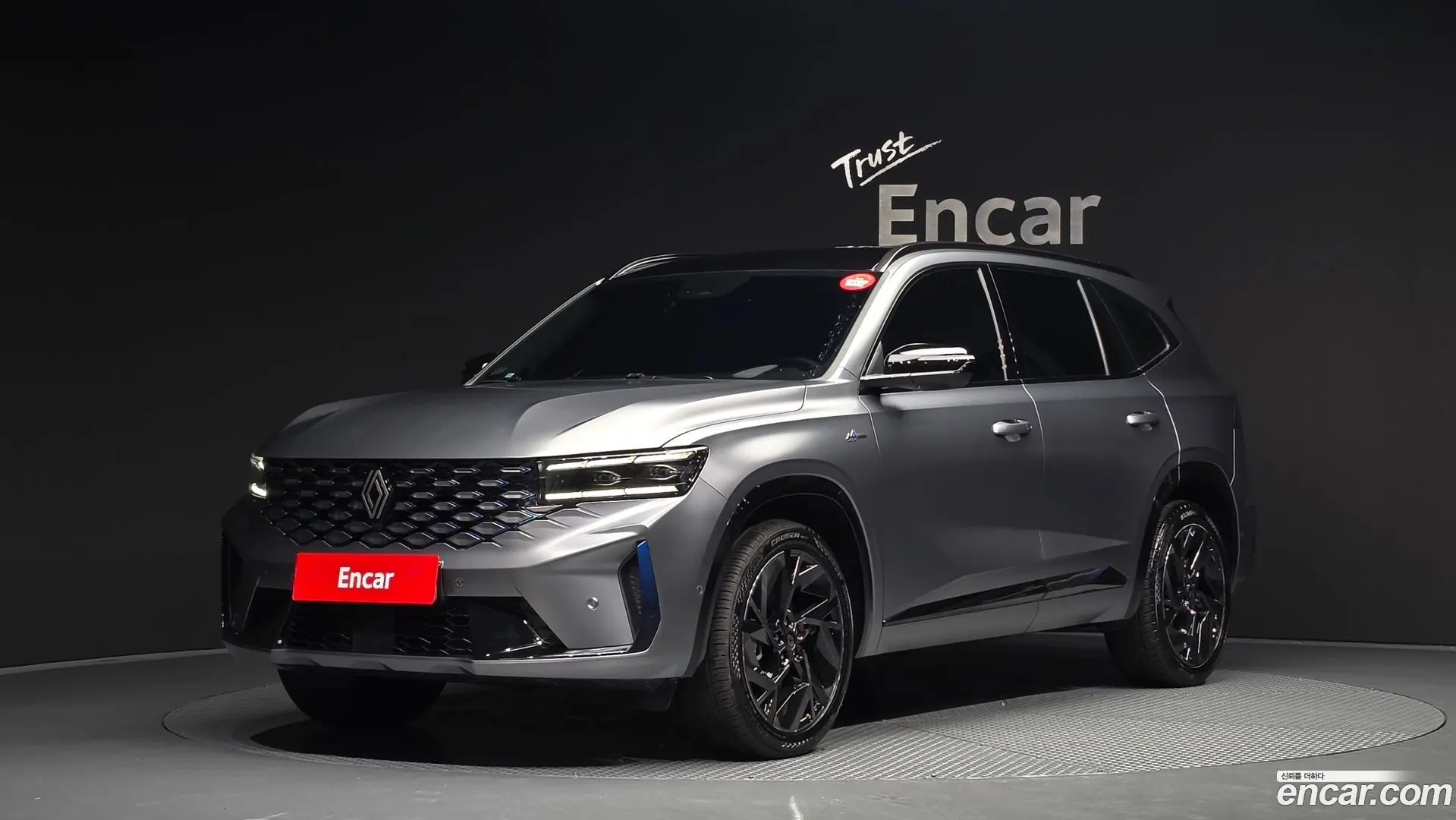 Main__Slider__Photo:Grand Koleos Renault Korea 2024.10-0