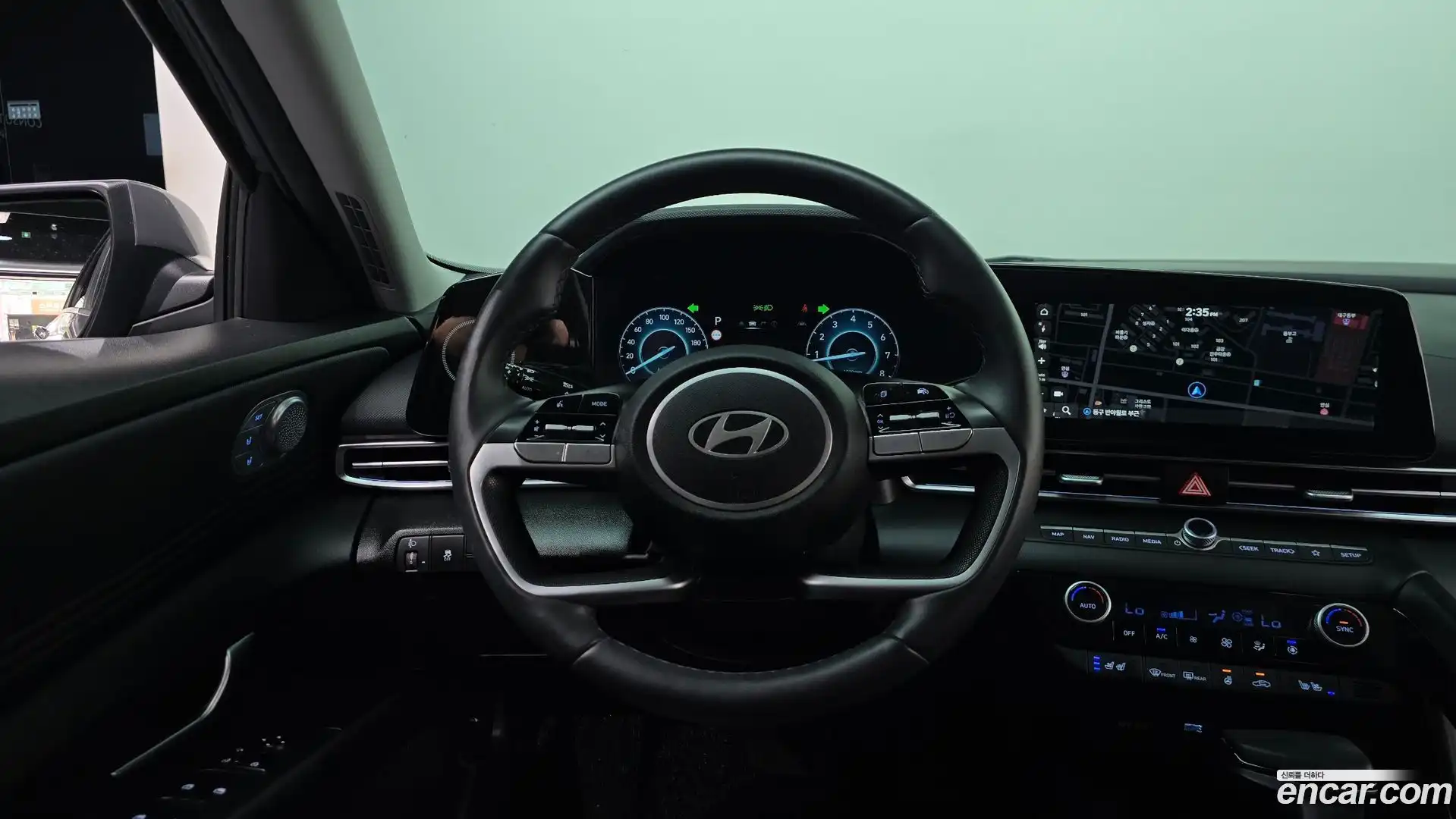AVANTE Hyundai 2023.10-OPTION-016