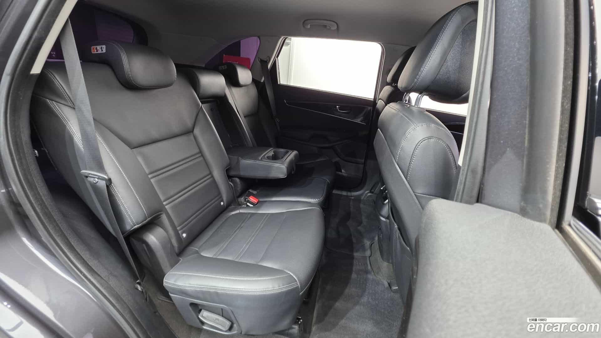 Sorento Kia 2016.8-OPTION-023