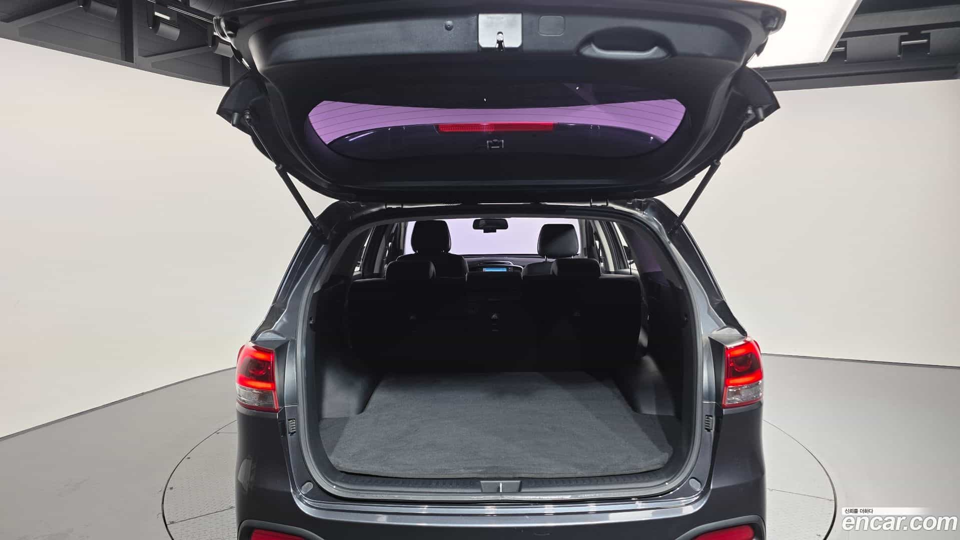 Sorento Kia 2016.8-OPTION-024