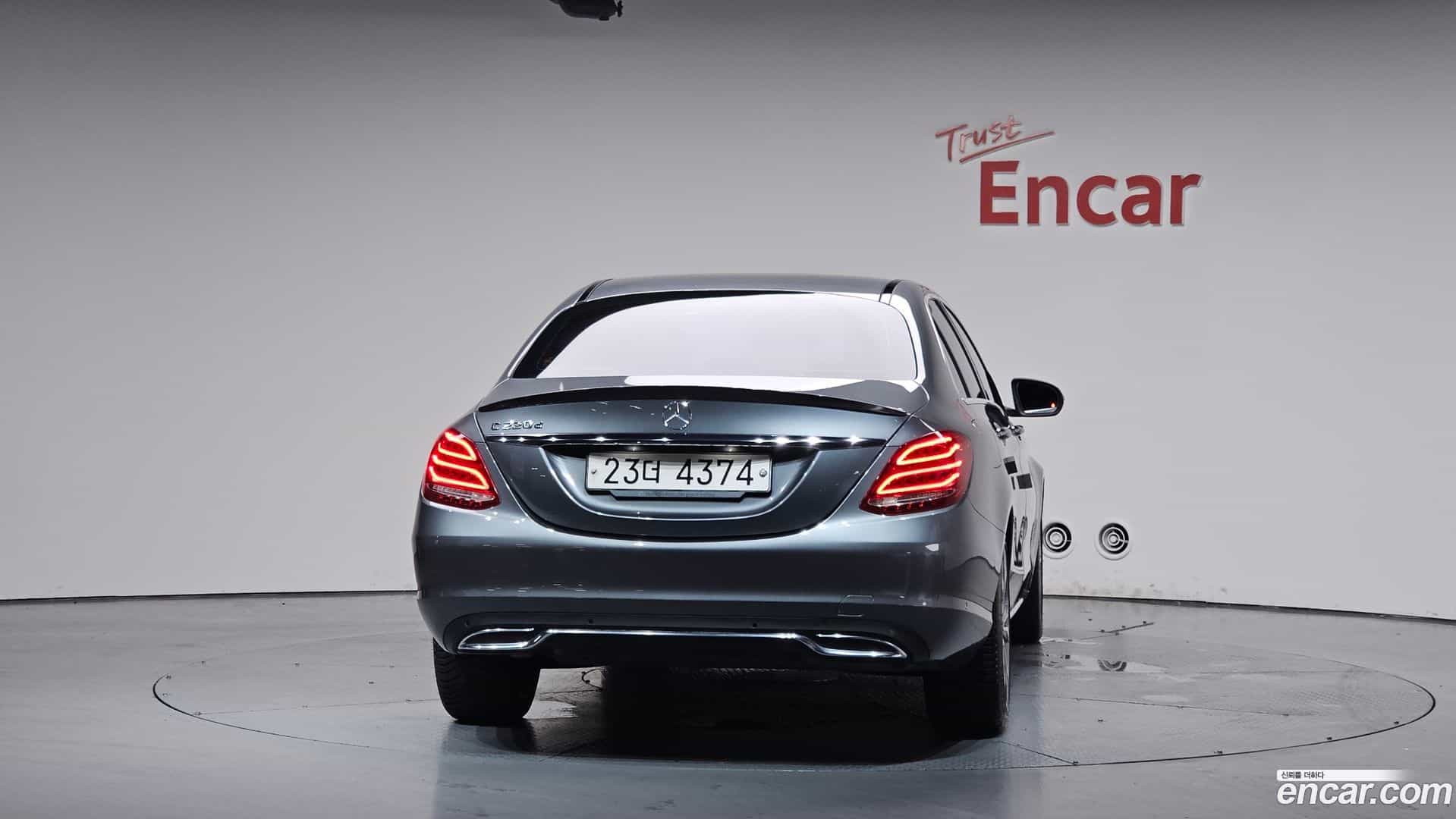 C-Class Mercedes-Benz 2018.1-OUTER-004
