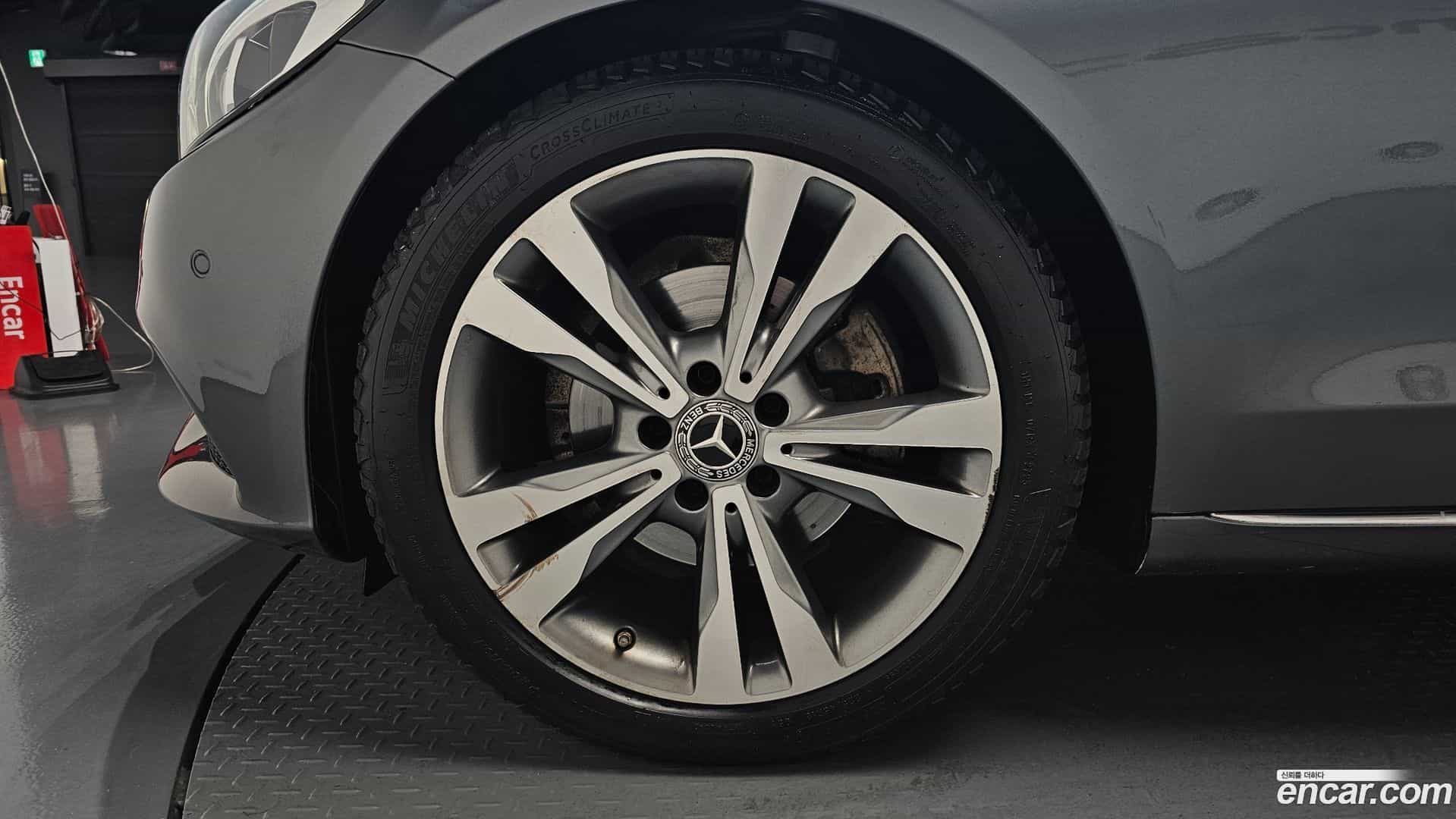 C-Class Mercedes-Benz 2018.1-OUTER-005