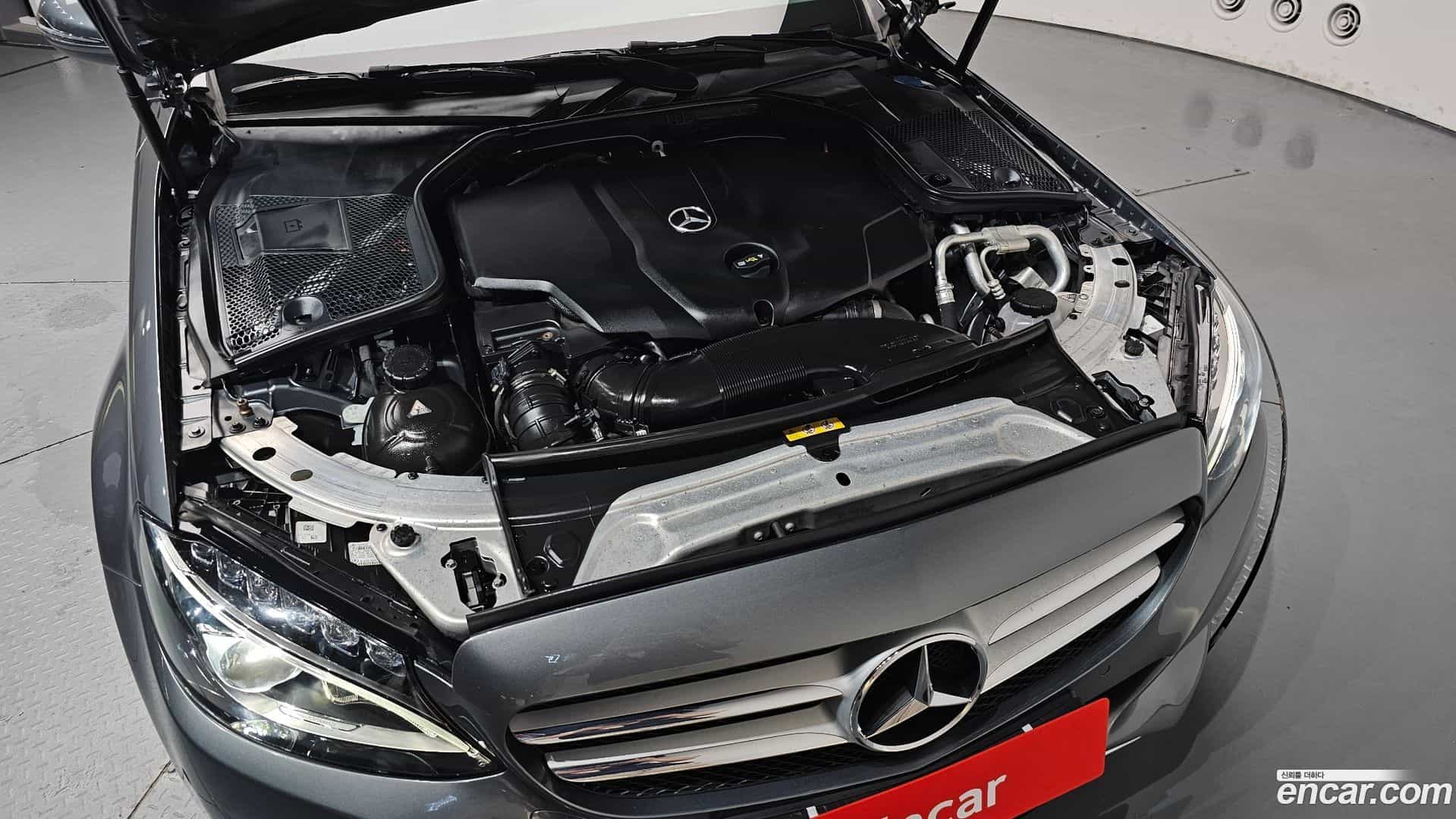 C-Class Mercedes-Benz 2018.1-OUTER-006