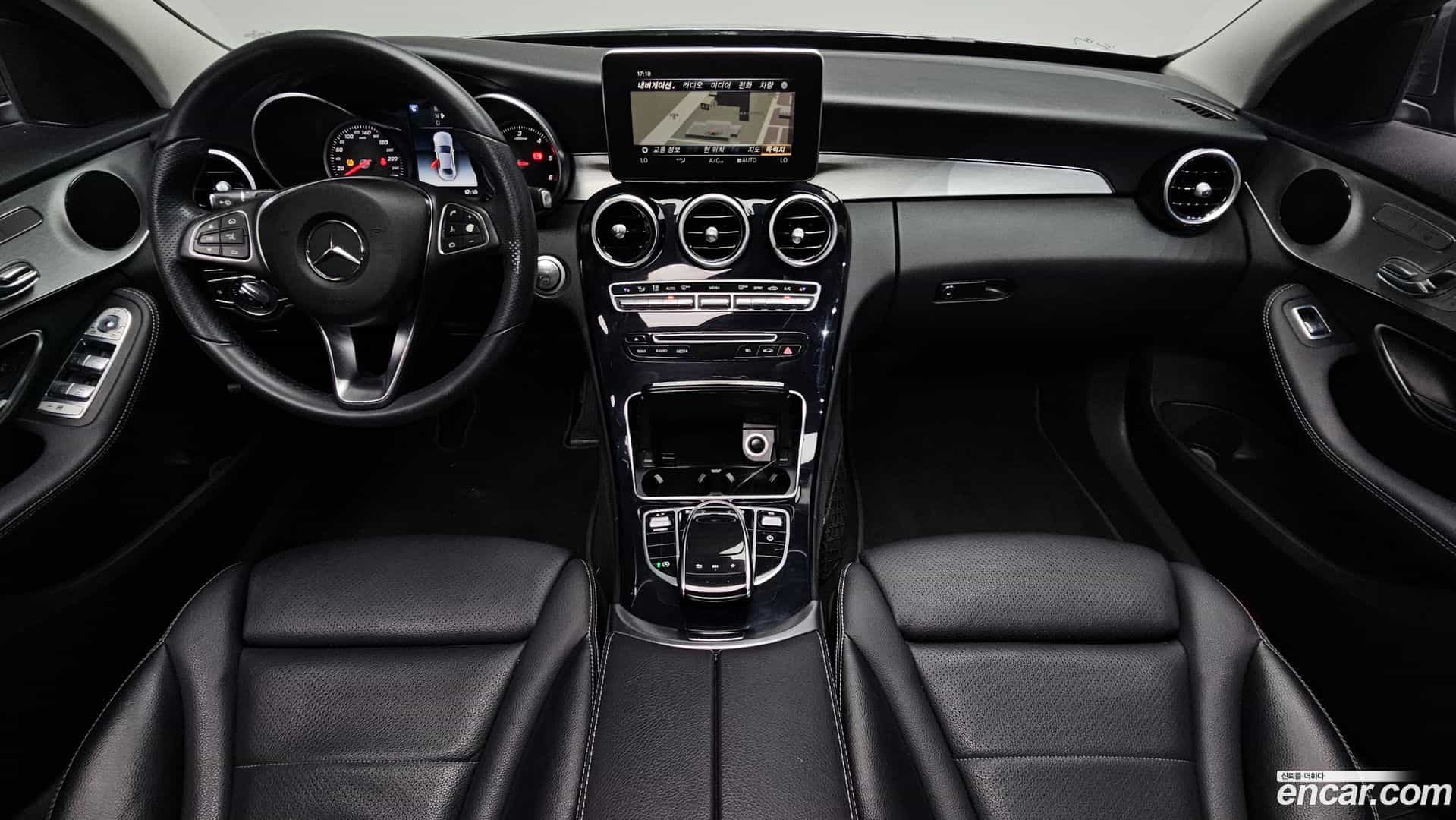 C-Class Mercedes-Benz 2018.1-INNER-007