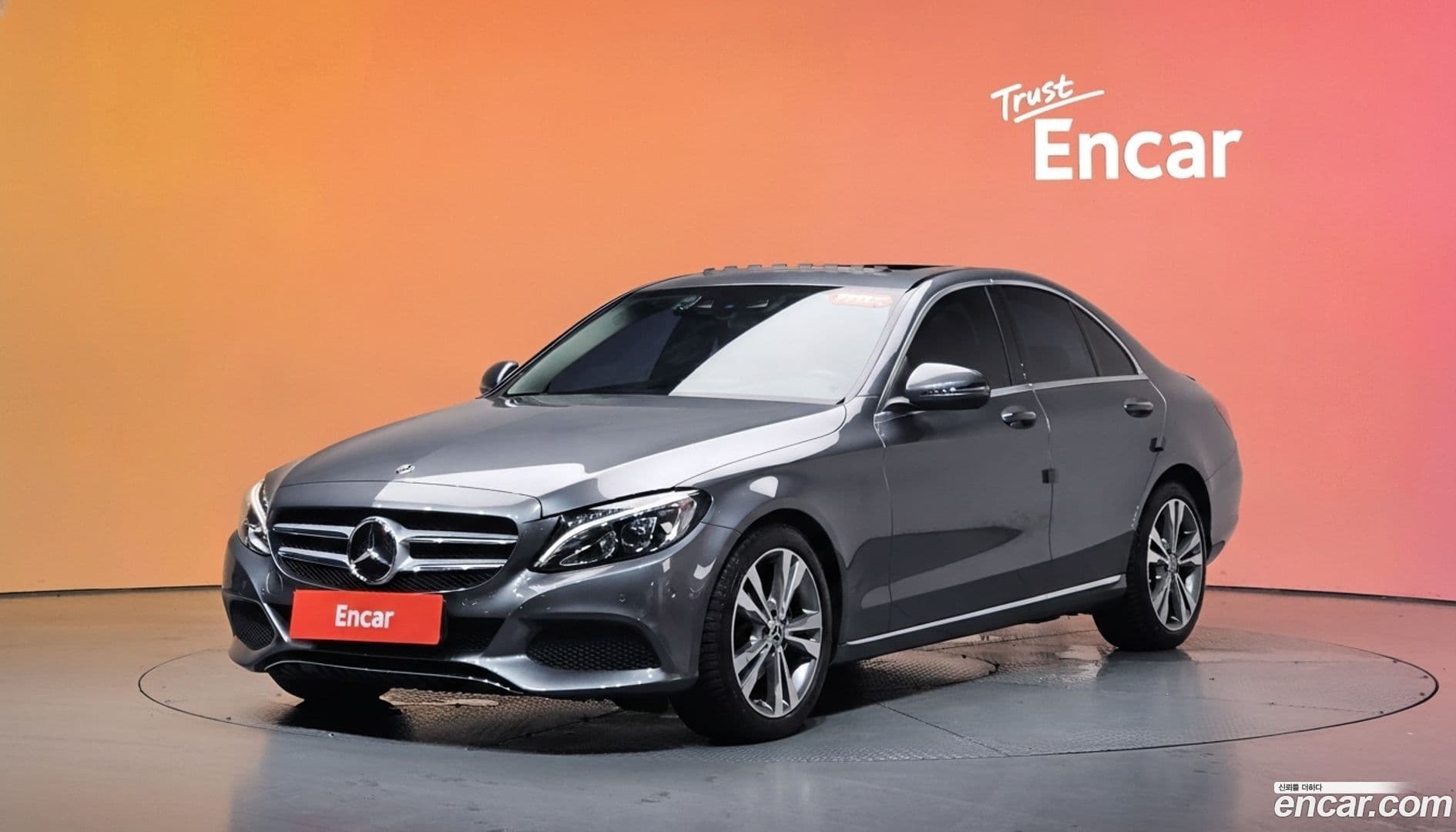 Main__Slider__Photo:C-Class Mercedes-Benz 2018.1-0