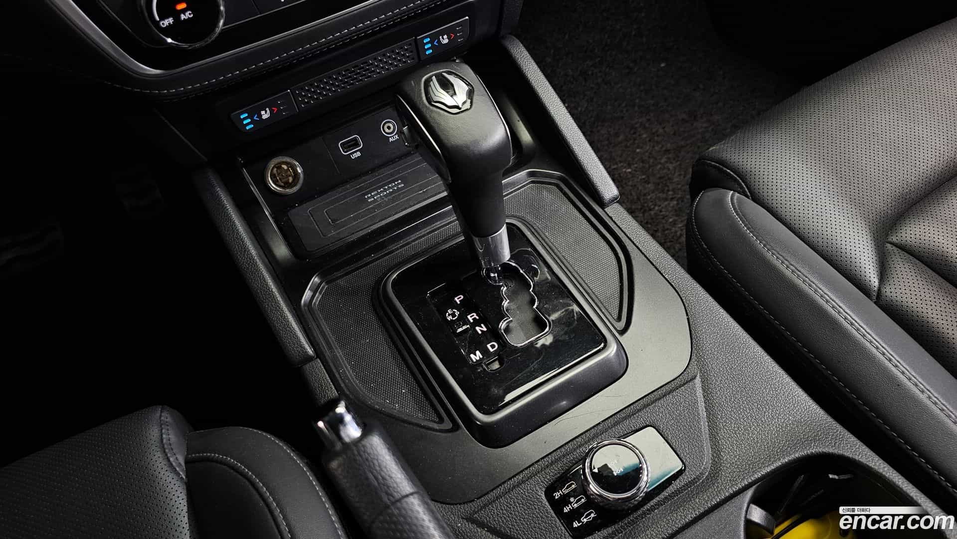 Rexton KG Mobility 2020.9-INNER-009