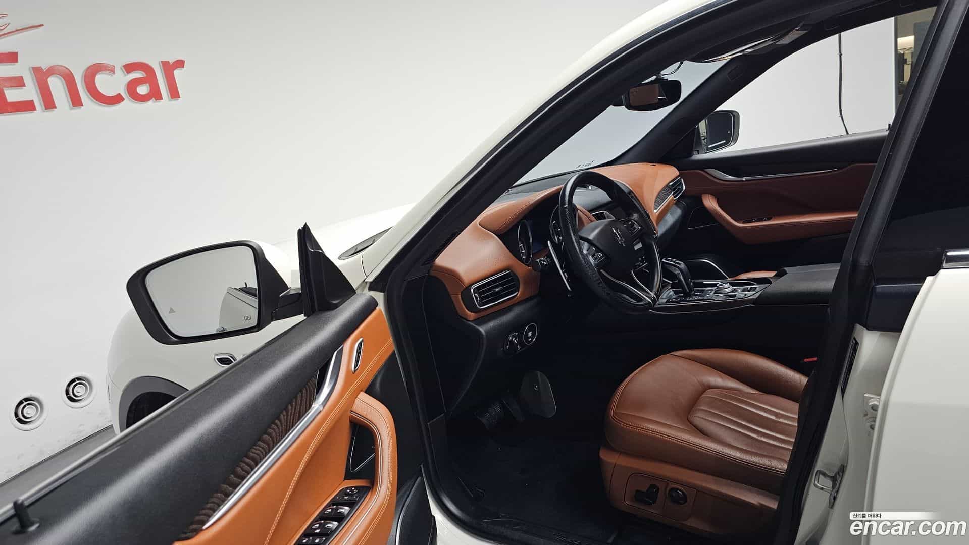 Levante Maserati 2020.7-INNER-010