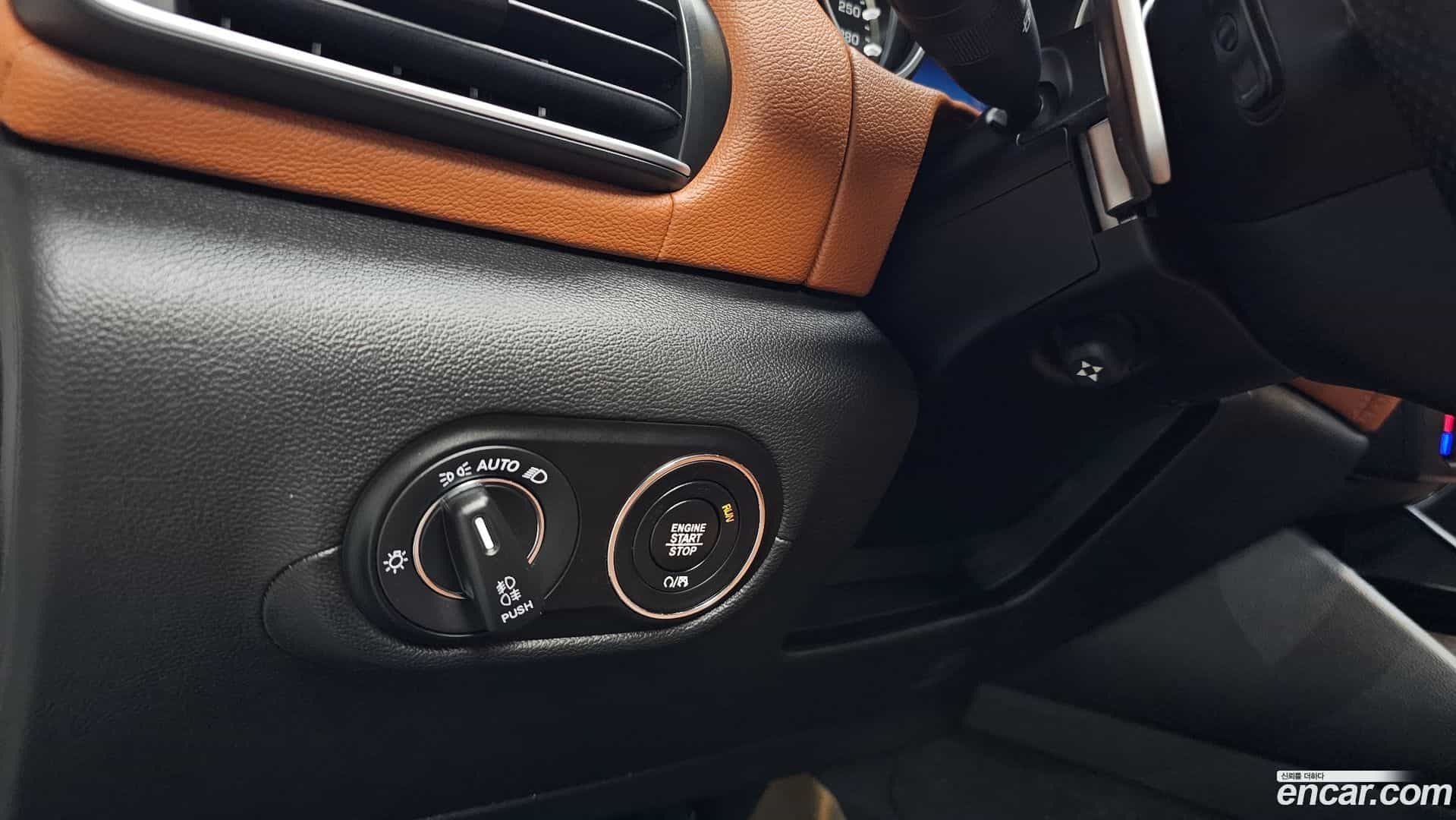 Levante Maserati 2020.7-OPTION-048