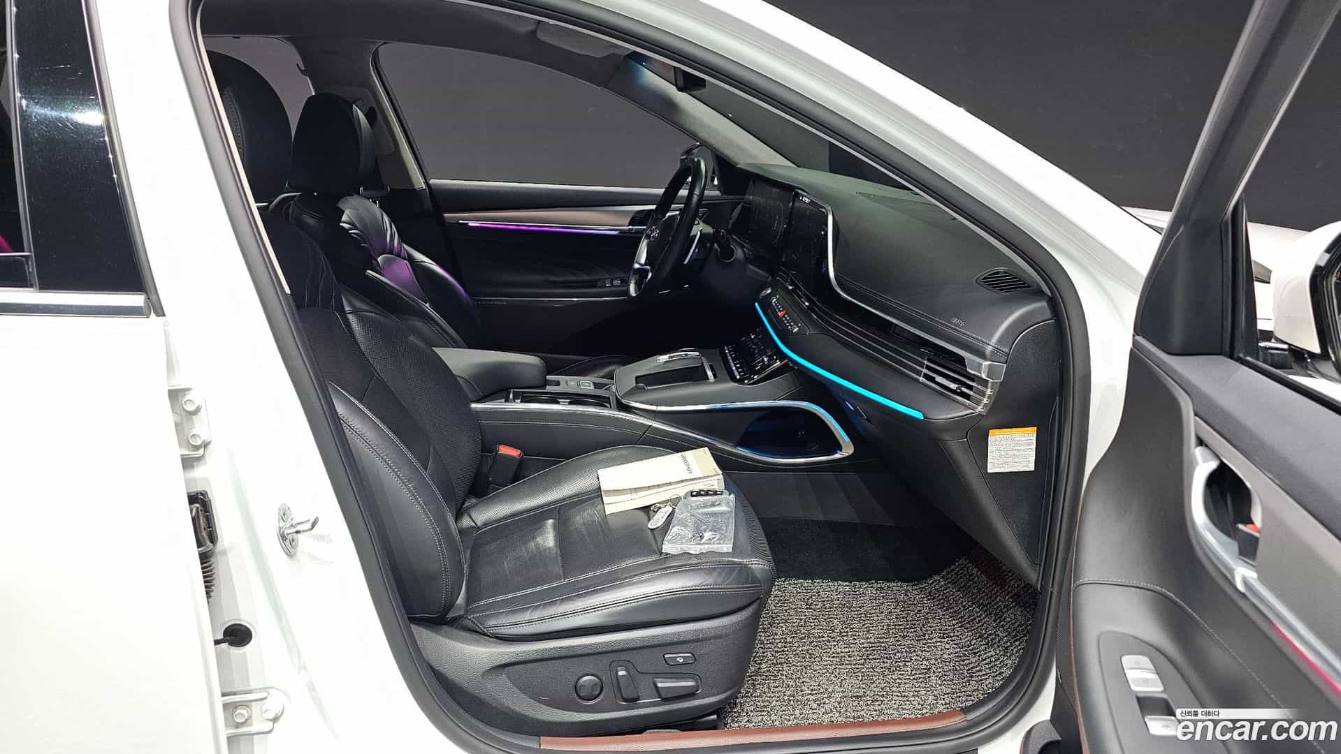 Grandeur Hyundai 2021.2-INNER-036
