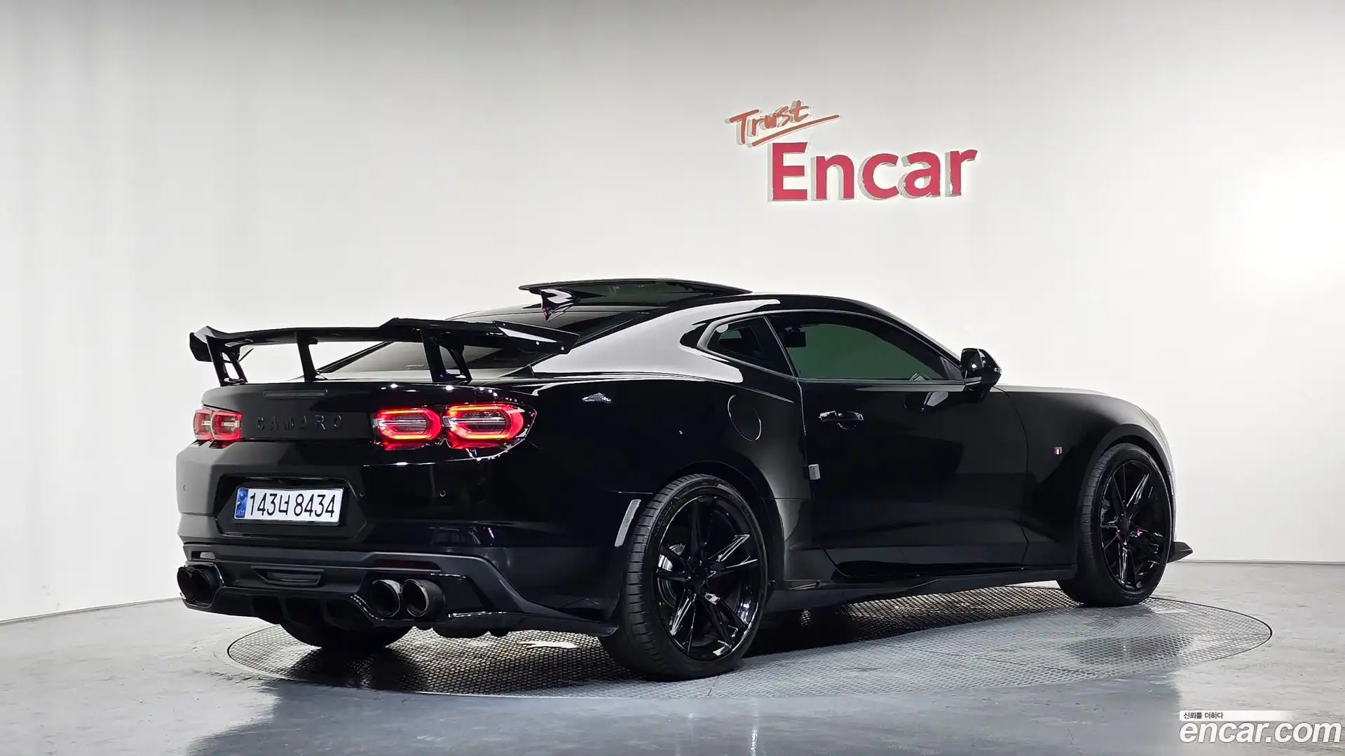 Camaro Chevrolet 2019.11-OUTER-002