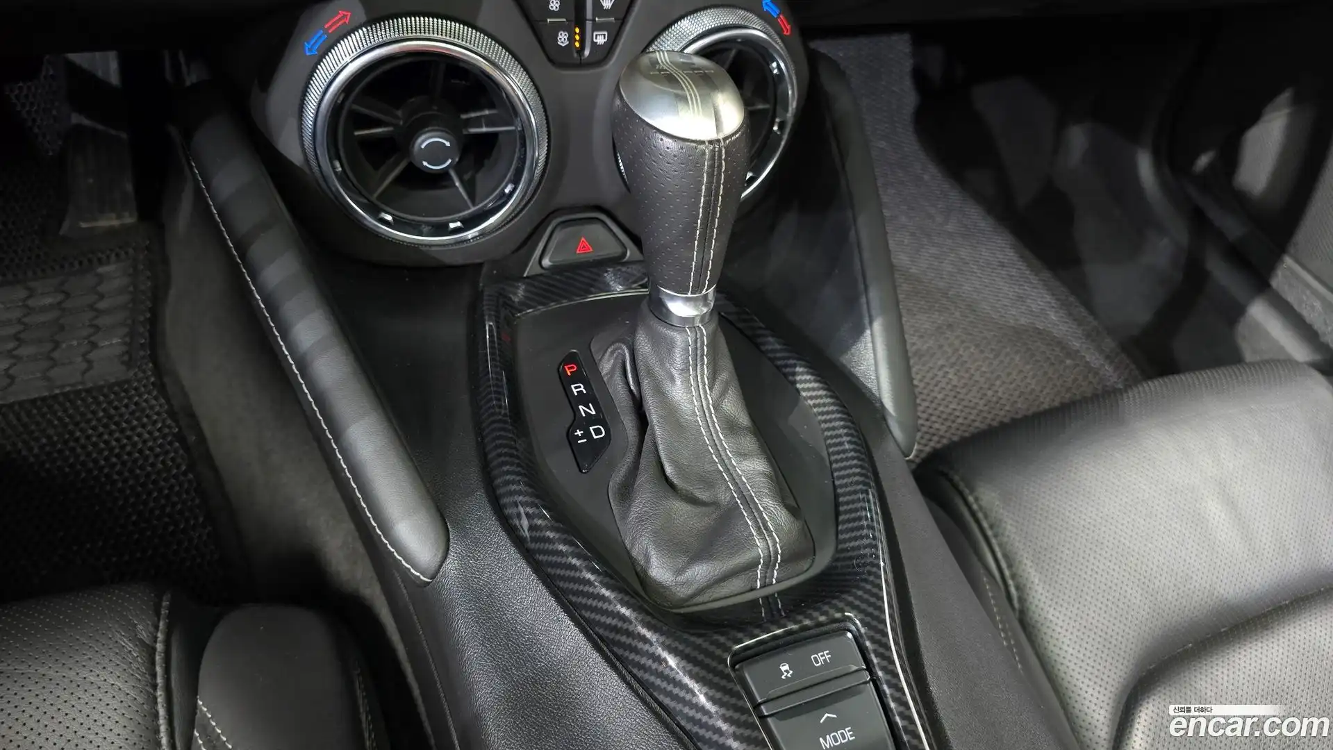 Camaro Chevrolet 2019.11-INNER-009