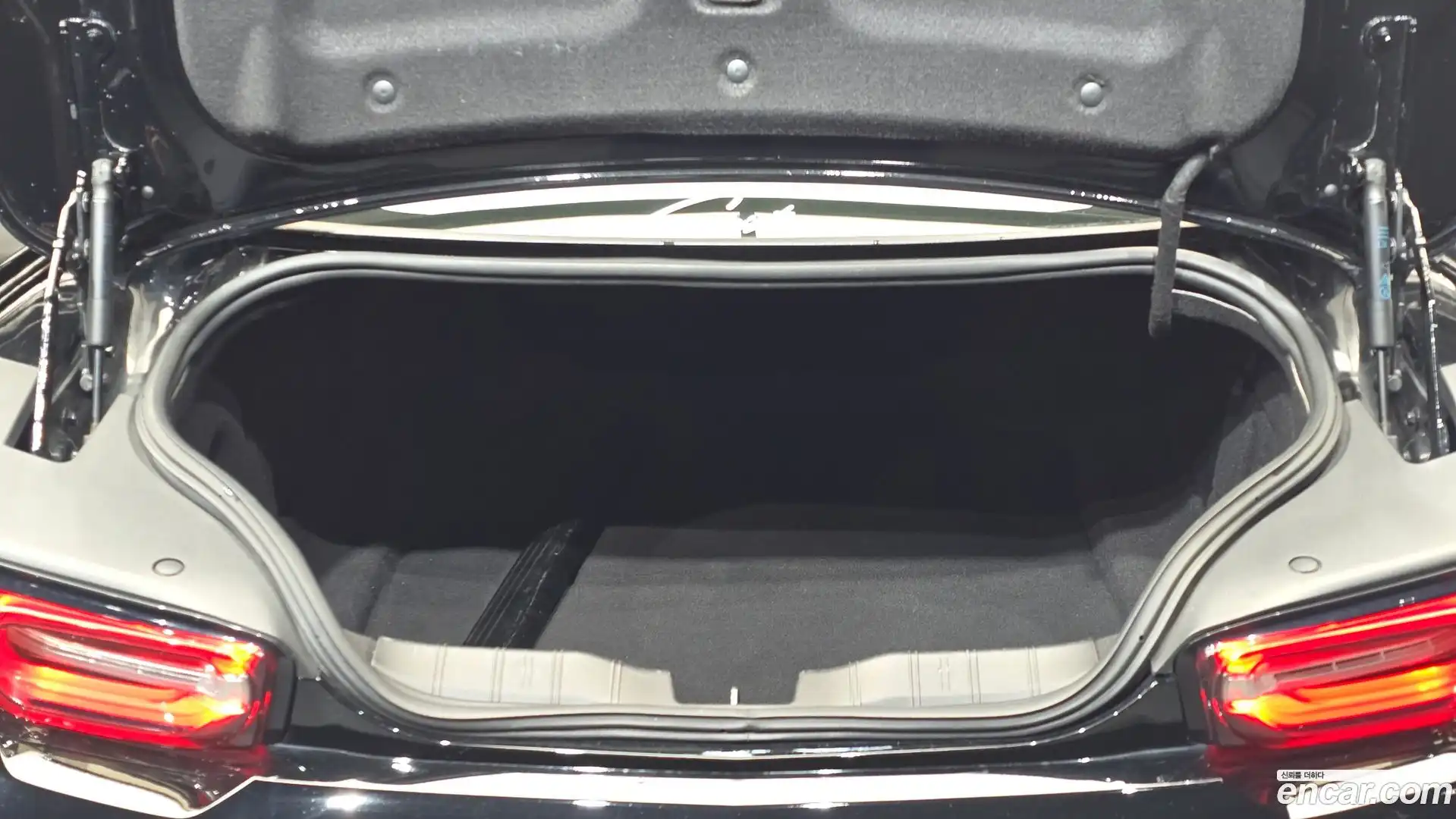 Camaro Chevrolet 2019.11-OPTION-021