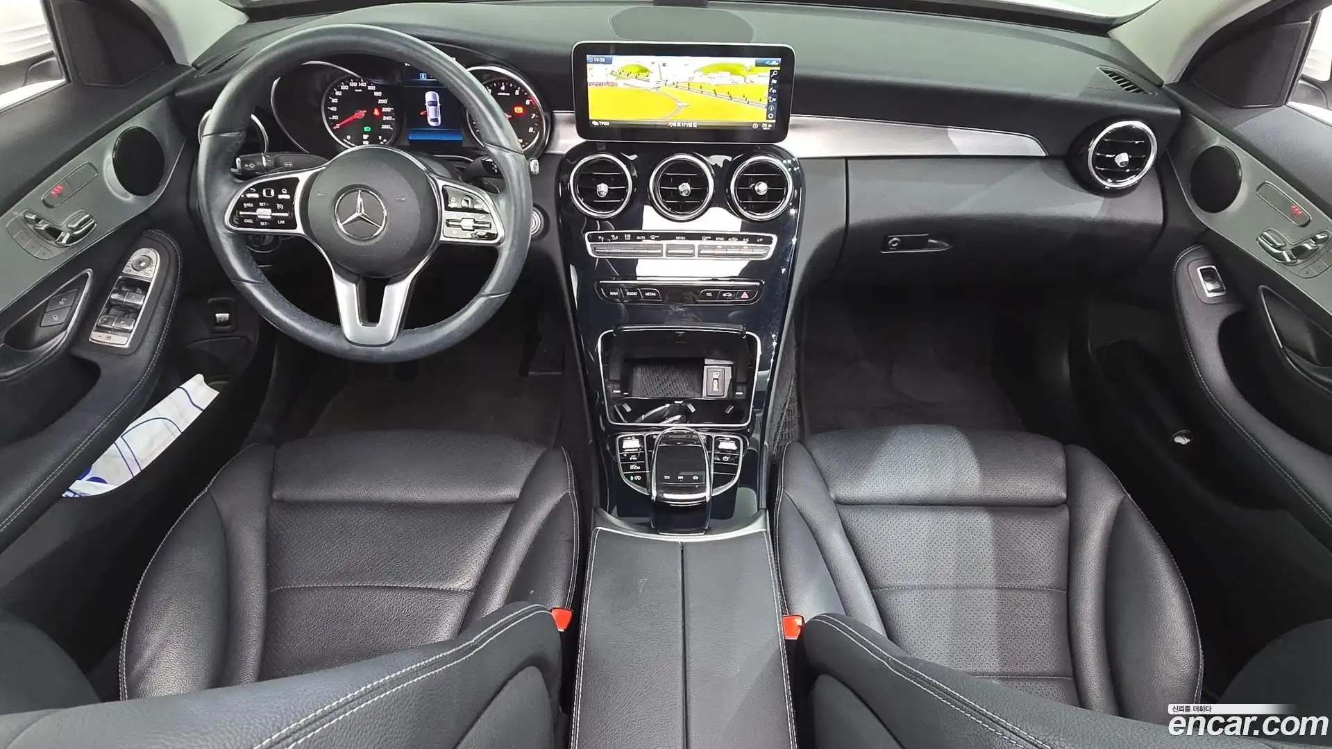 C-Class Mercedes-Benz 2020.5-INNER-007
