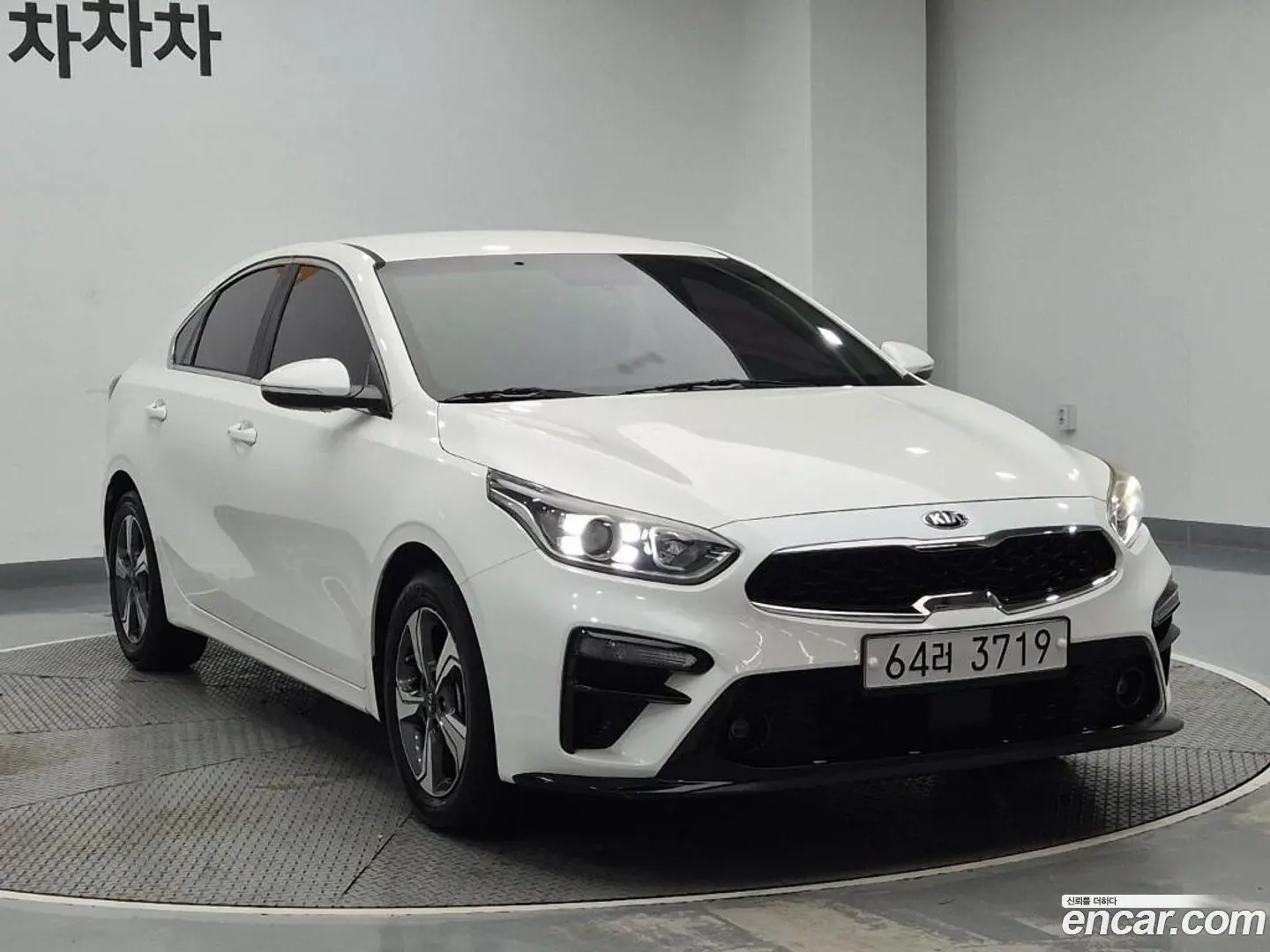 Main__Slider__Photo:K3 Kia 2018.9-0