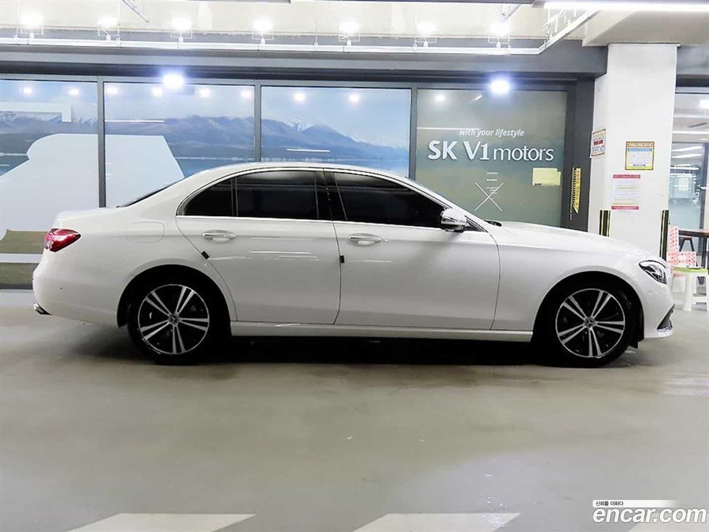 E-Class Mercedes-Benz 2020.11-OUTER-003