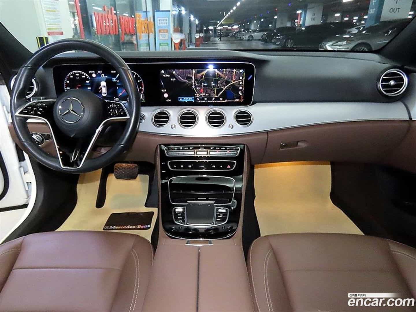 E-Class Mercedes-Benz 2020.11-INNER-010