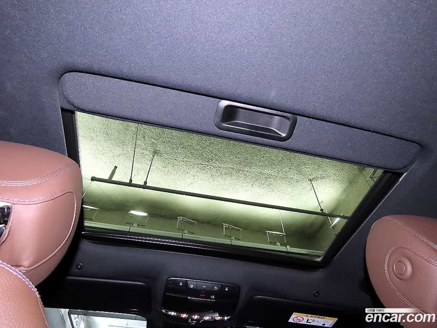E-Class Mercedes-Benz 2020.11-OPTION-022