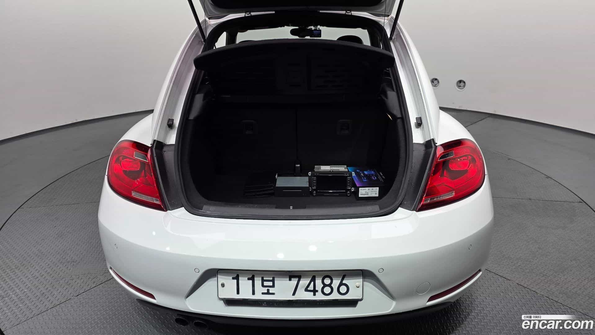 Beatle Volkswagen 2015.6-OPTION-024