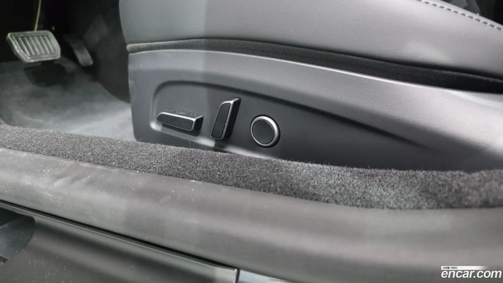 Model 3 Tesla 2026.3-OPTION-045
