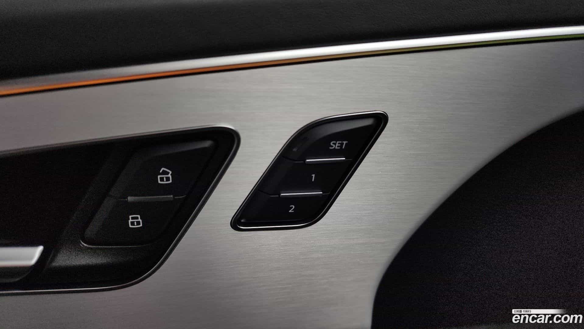 Q8 Audi 2022.7-OPTION-044