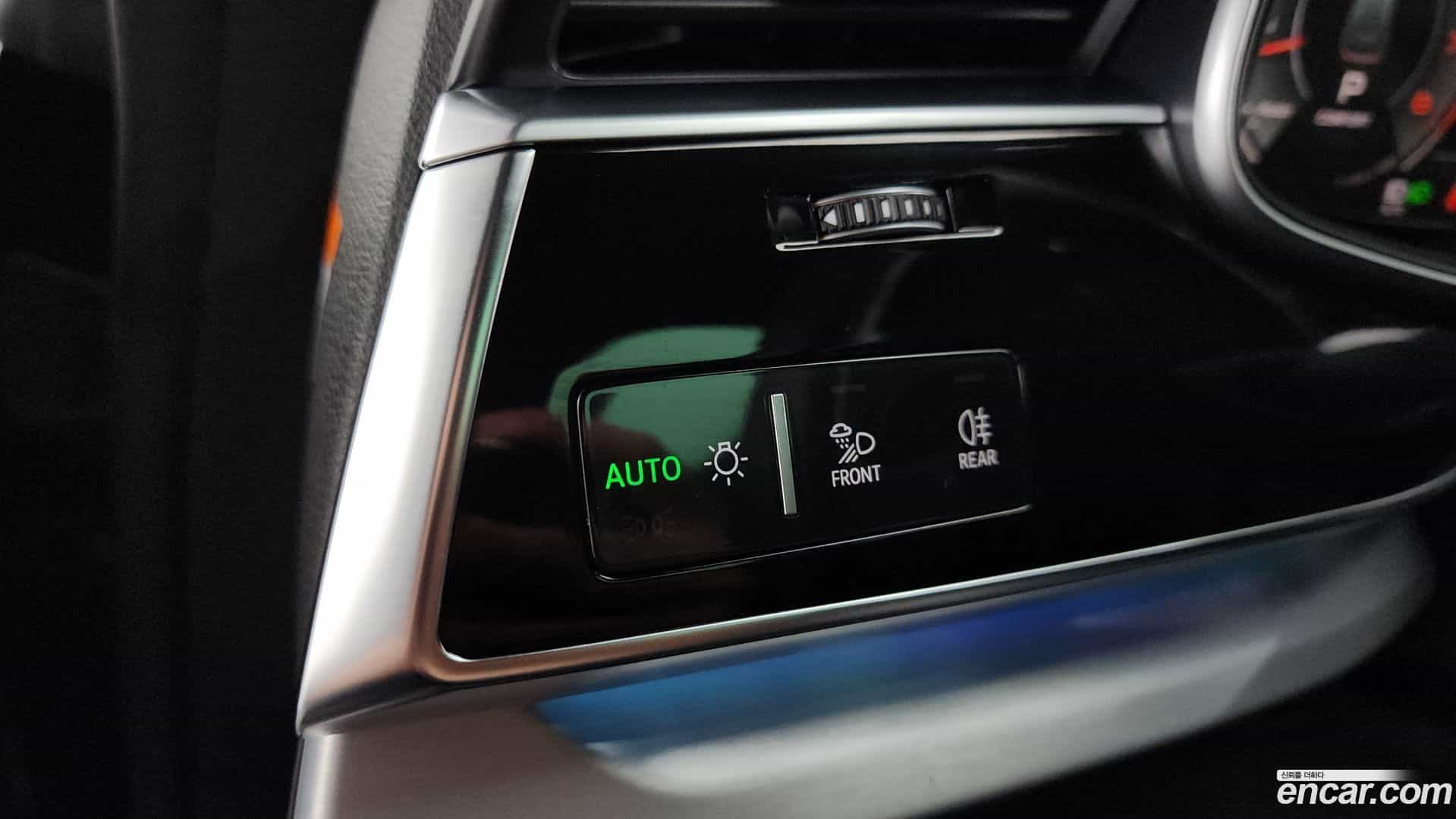 Q8 Audi 2022.7-OPTION-045
