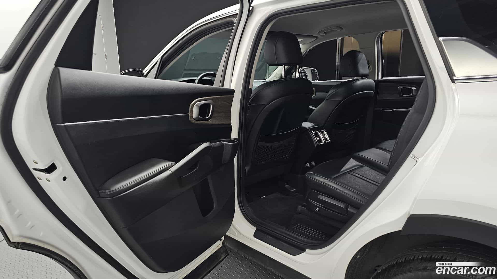 Sorento Kia 2022.7-OPTION-016