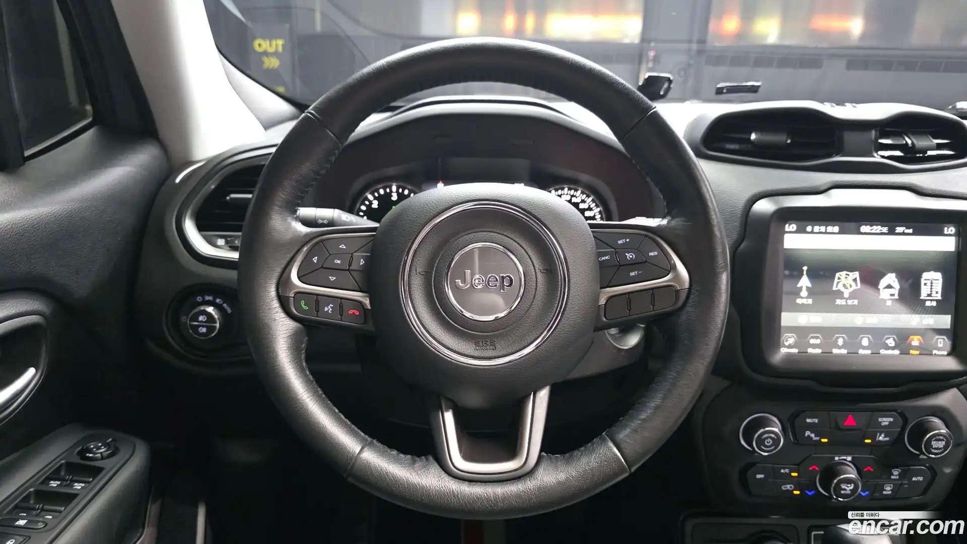 Renegade Jeep 2018.6-OPTION-017
