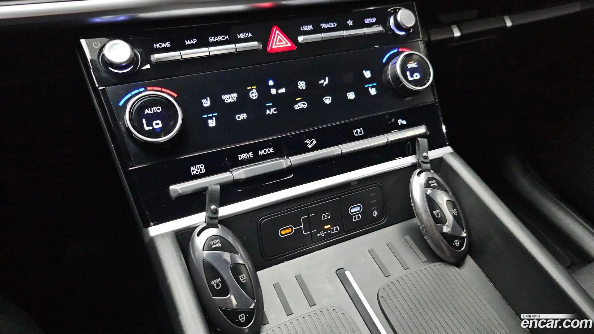 Santafe Hyundai 2025.6-OPTION-021