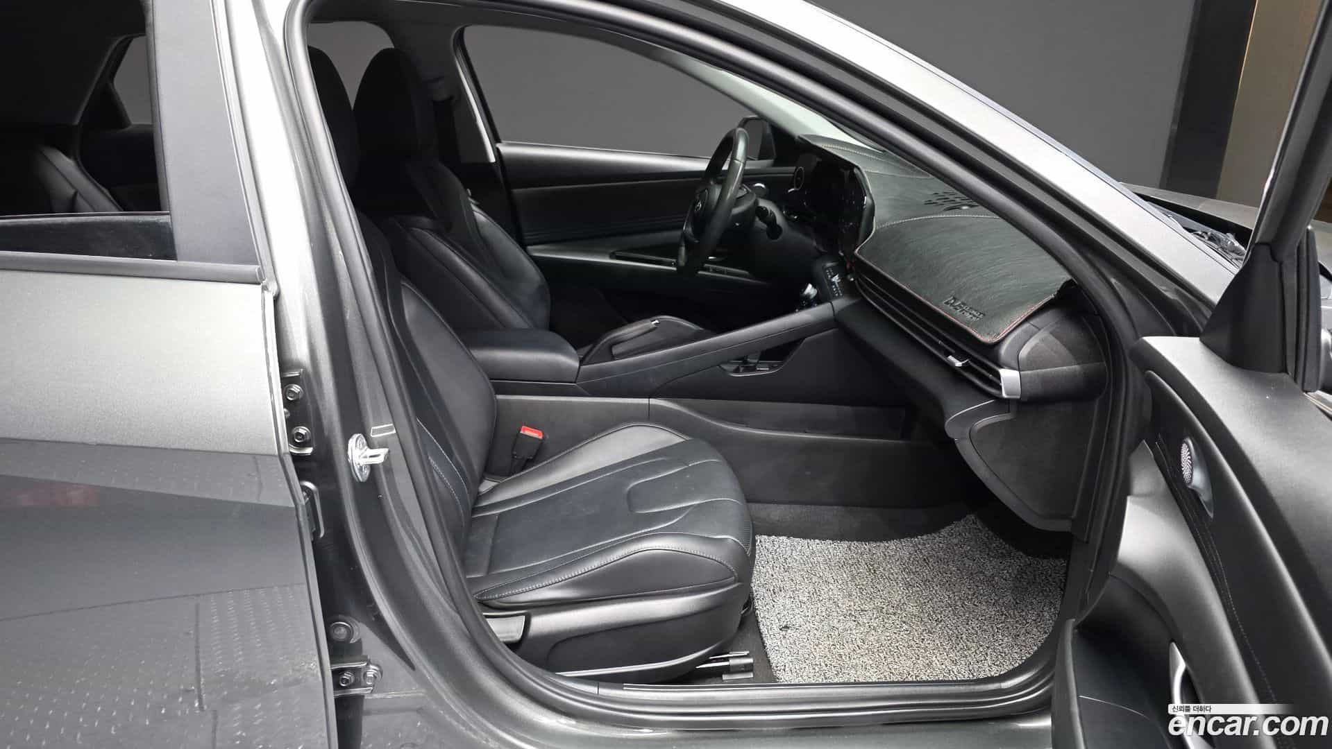 AVANTE Hyundai 2022.8-OPTION-015