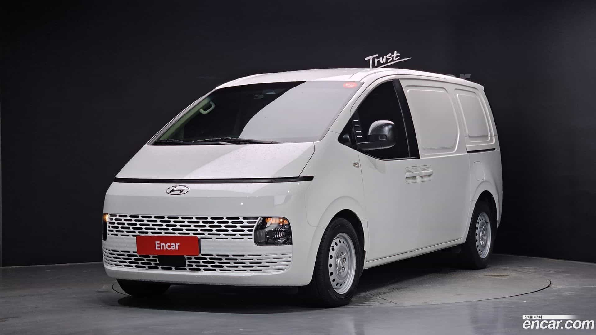 Staria Hyundai 2022.8-OUTER-001