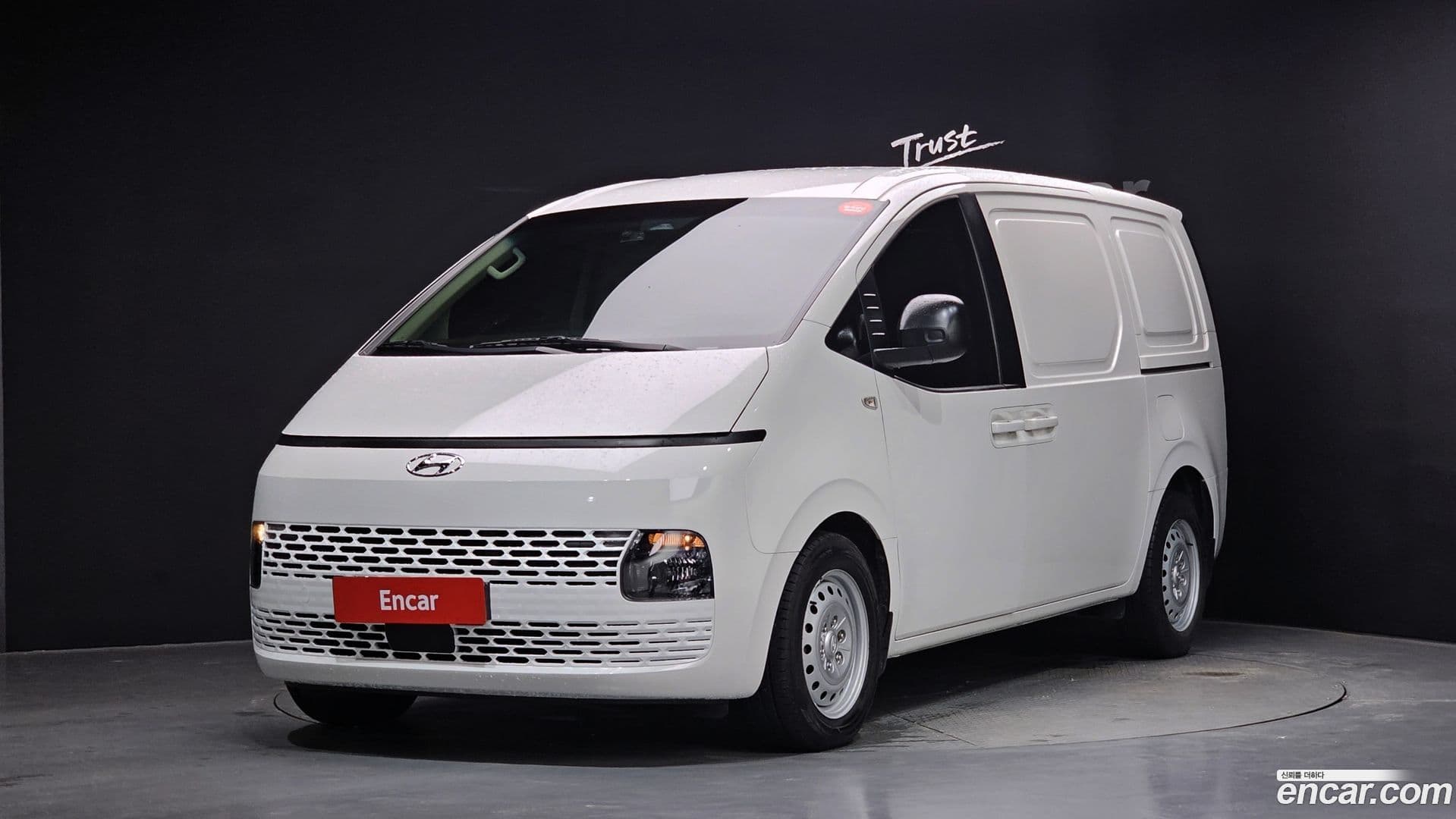 Main__Slider__Photo:Staria Hyundai 2022.8-0