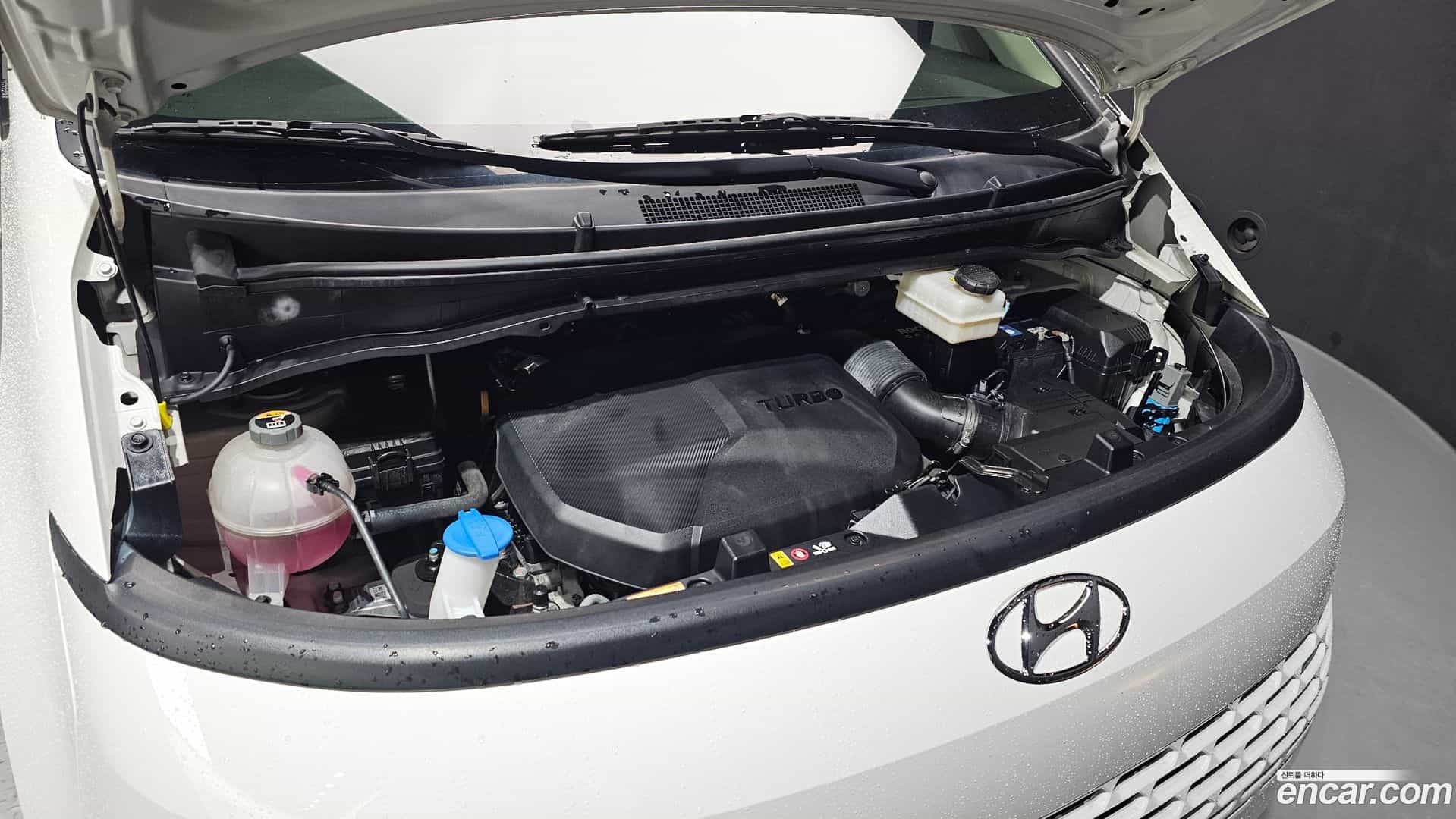 Staria Hyundai 2022.8-OUTER-006