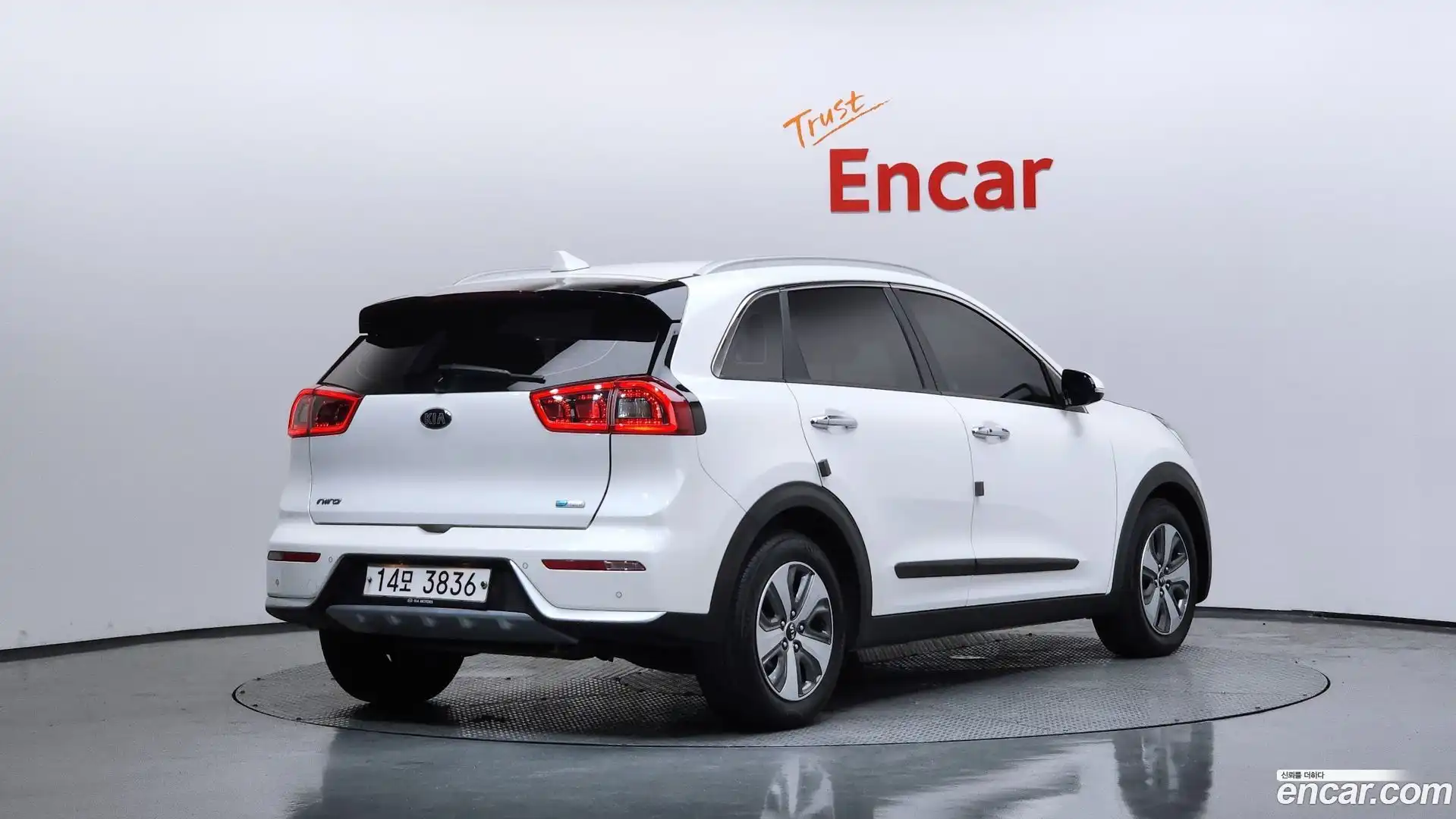 Niro Kia 2018.10-OUTER-002