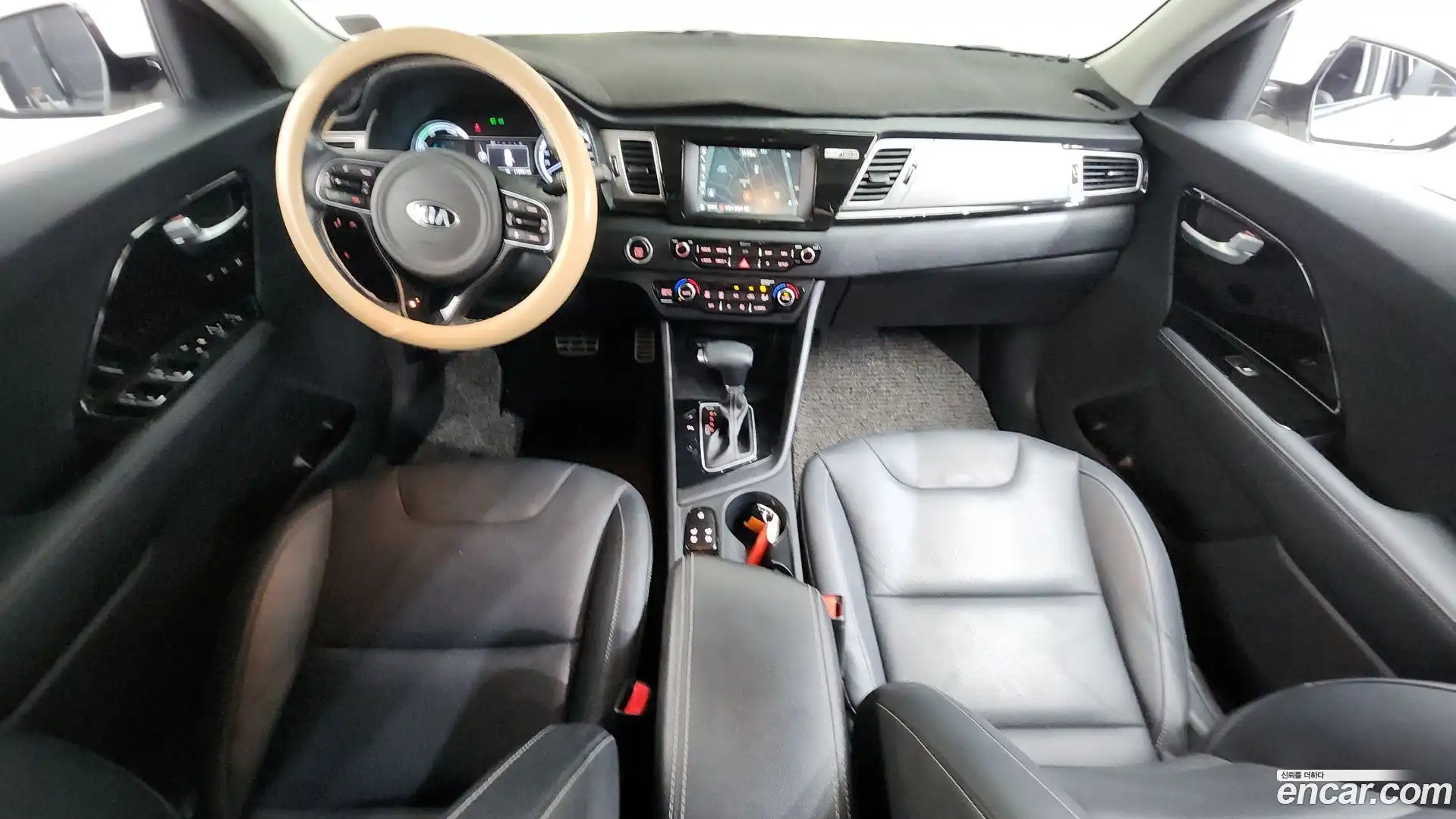 Niro Kia 2018.10-INNER-007