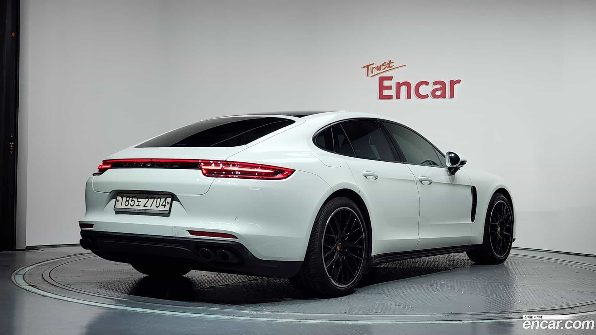 Panamera Porsche 2018.9-OUTER-002