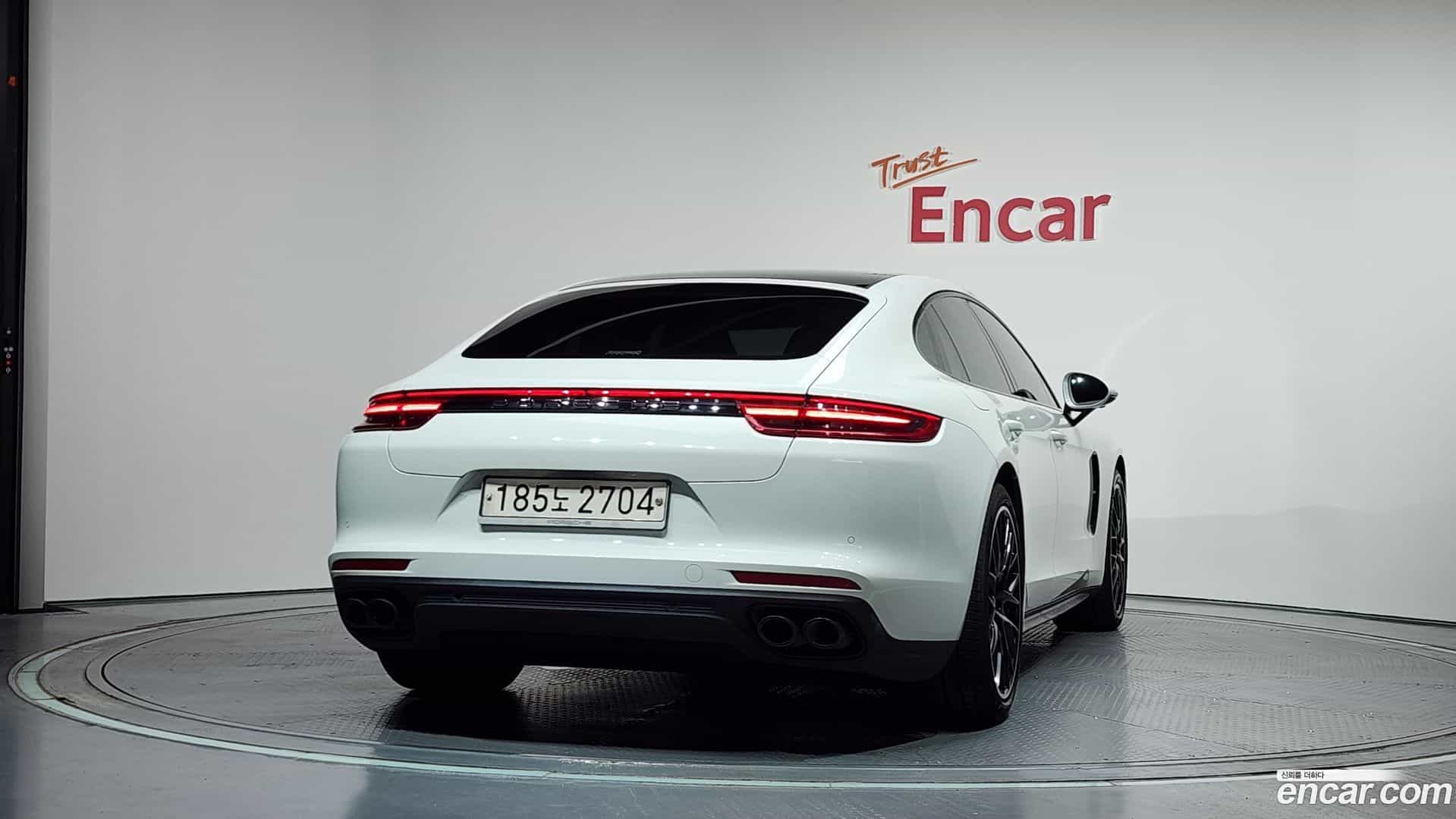 Panamera Porsche 2018.9-OUTER-004