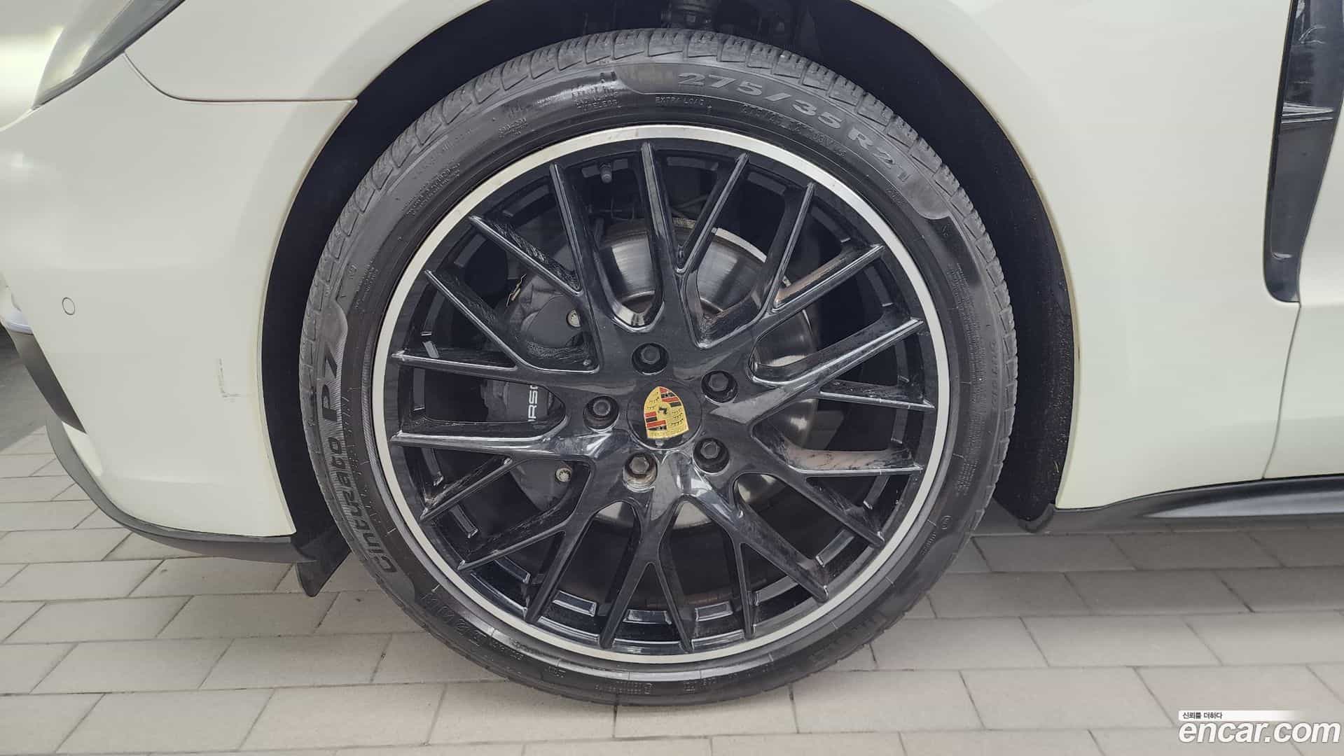 Panamera Porsche 2018.9-OUTER-005