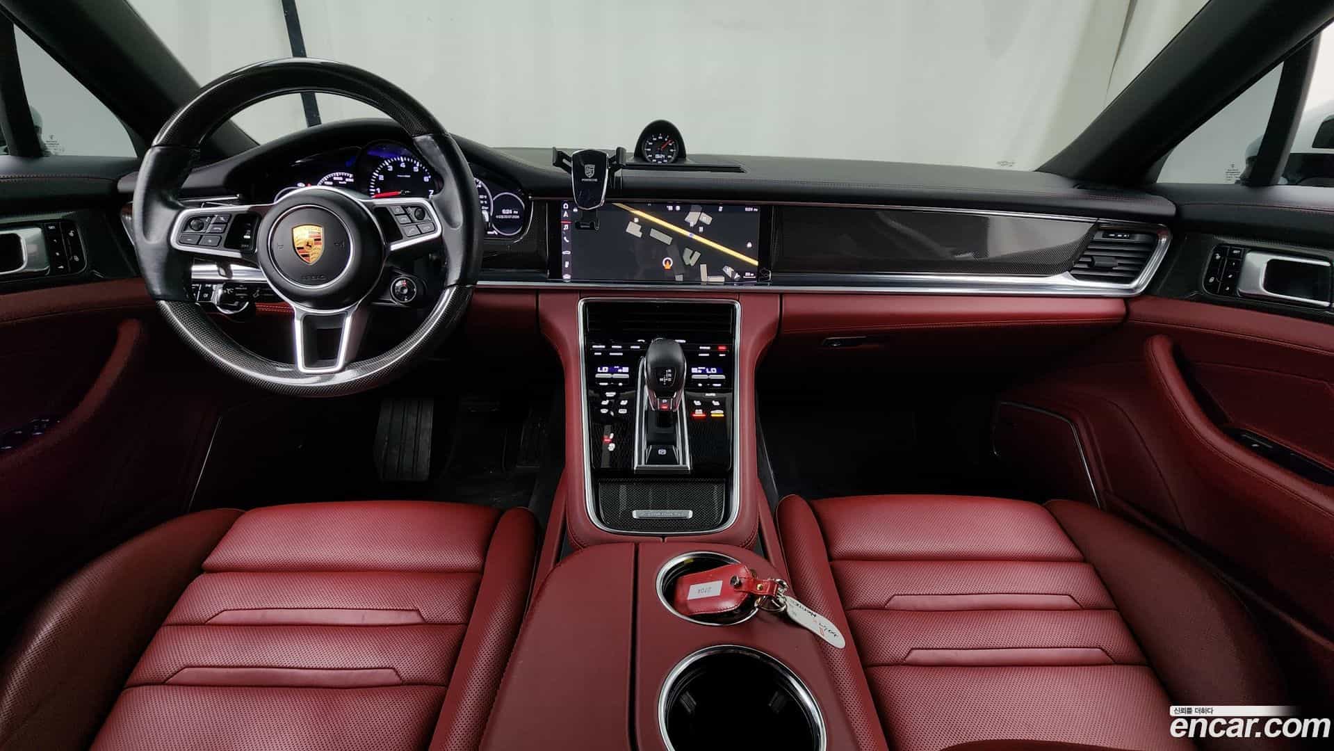 Panamera Porsche 2018.9-INNER-007