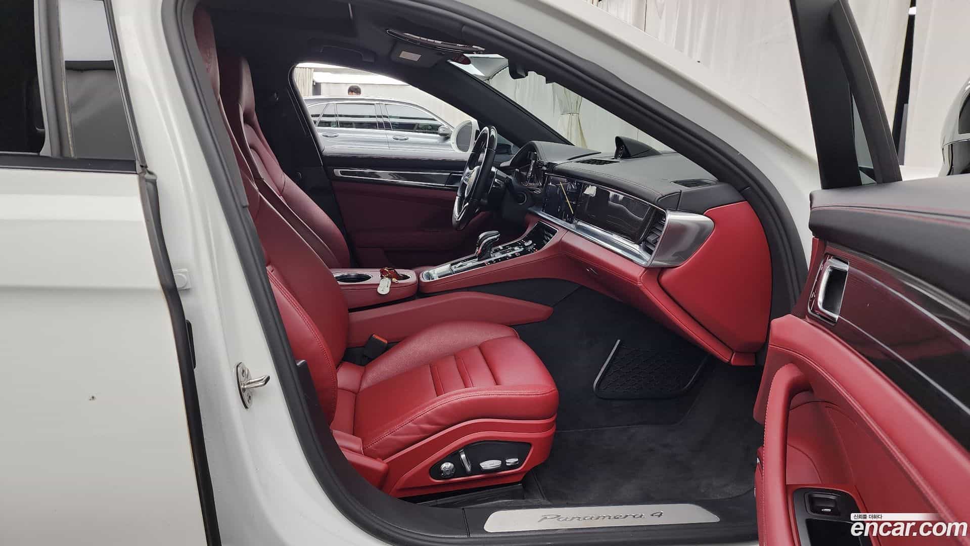 Panamera Porsche 2018.9-OPTION-015