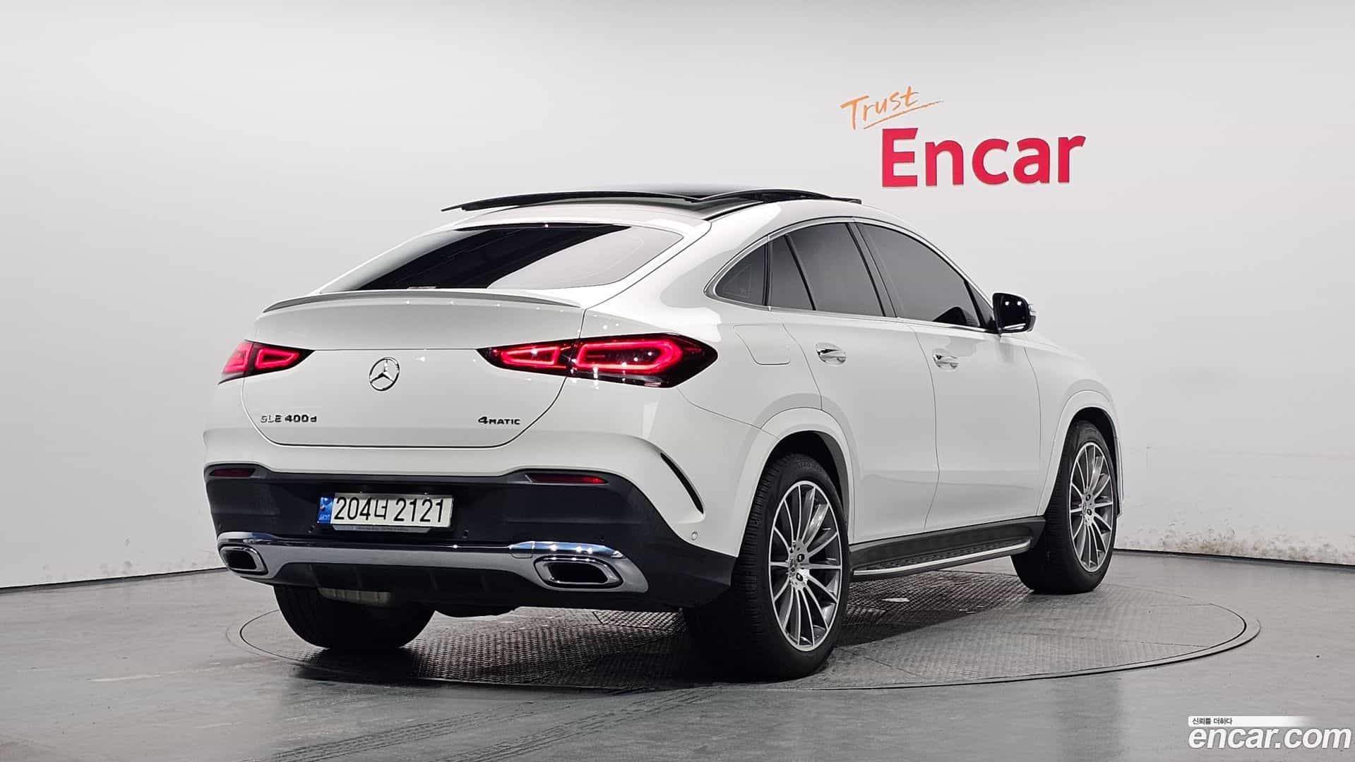 GLE-Class Mercedes-Benz 2023.4-OUTER-002