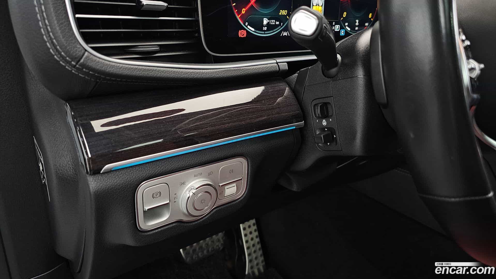 GLE-Class Mercedes-Benz 2023.4-OPTION-040