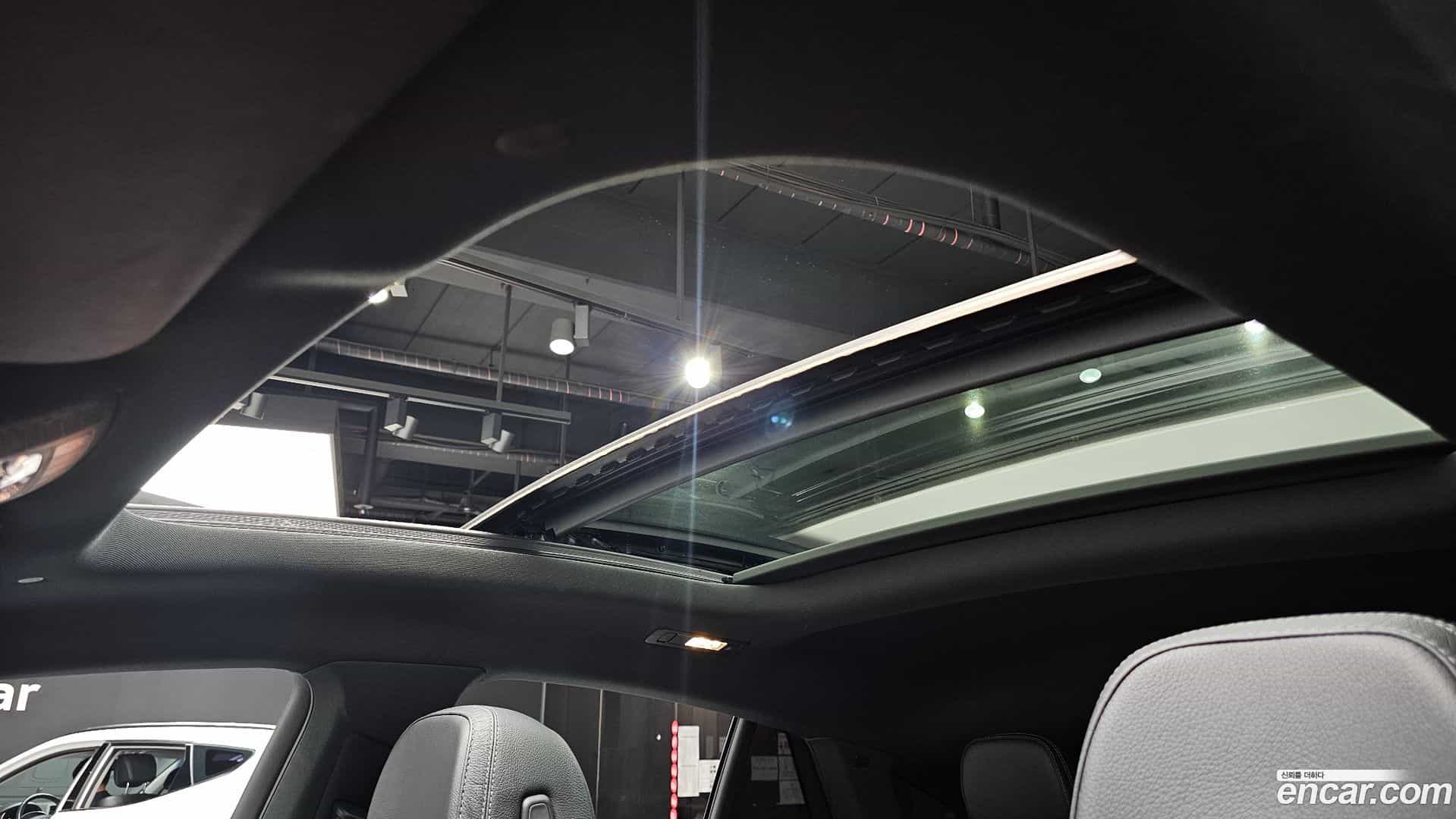 GLE-Class Mercedes-Benz 2023.4-OPTION-043