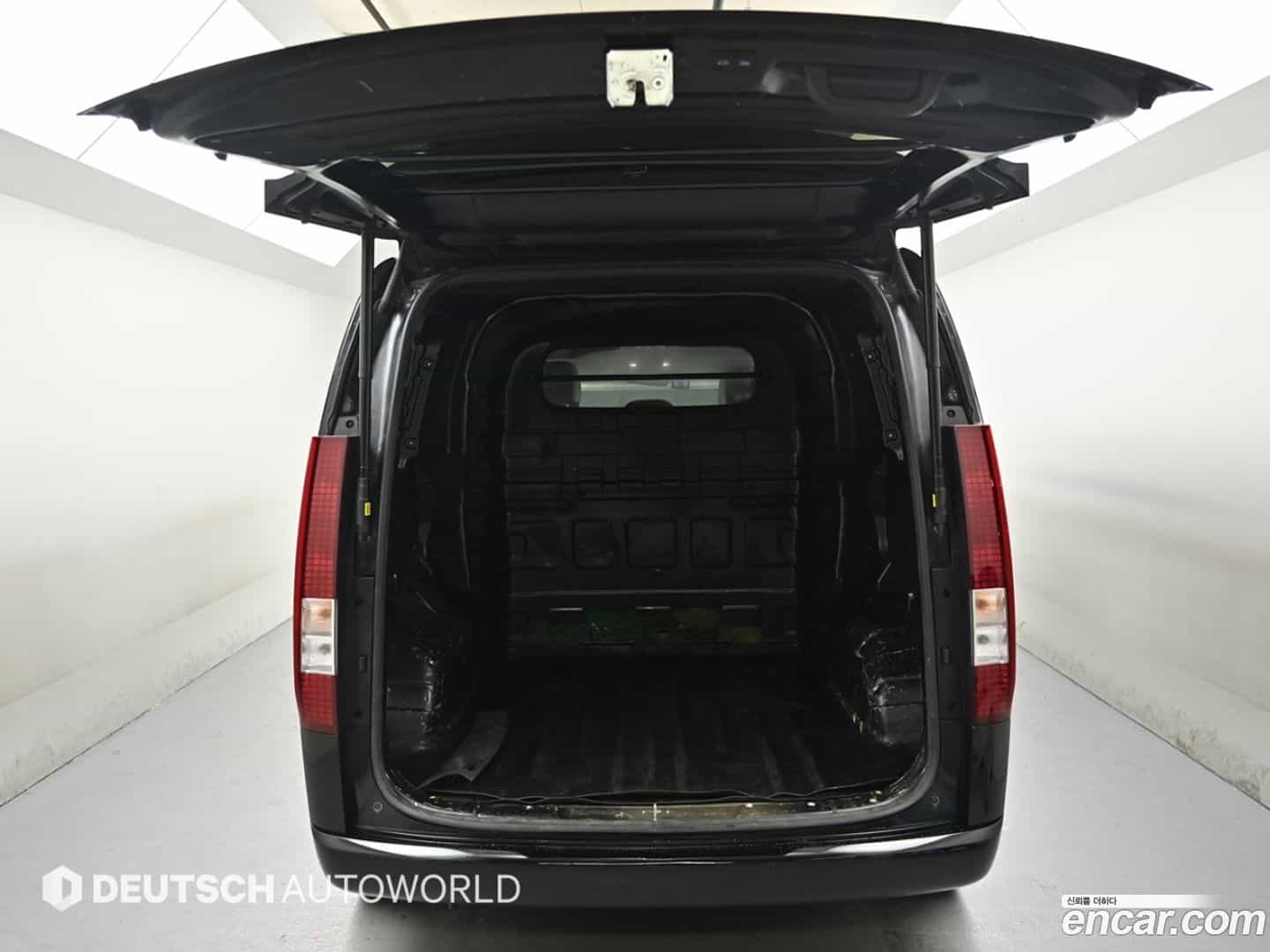 Staria Hyundai 2023.2-OPTION-023