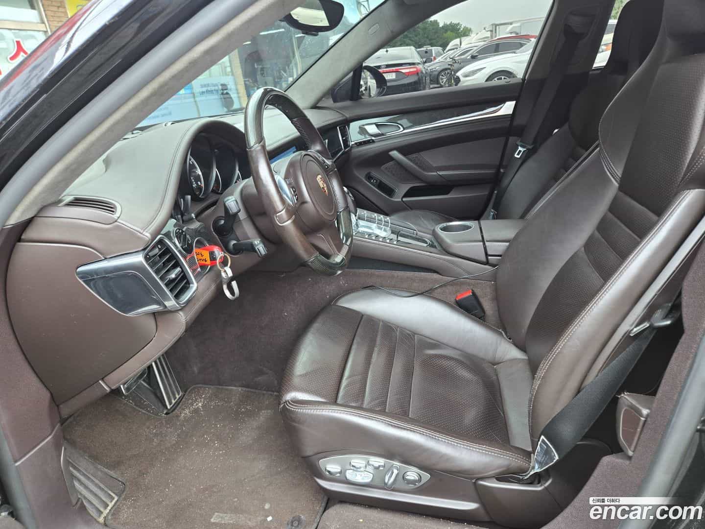Panamera Porsche 2009.11-OPTION-016