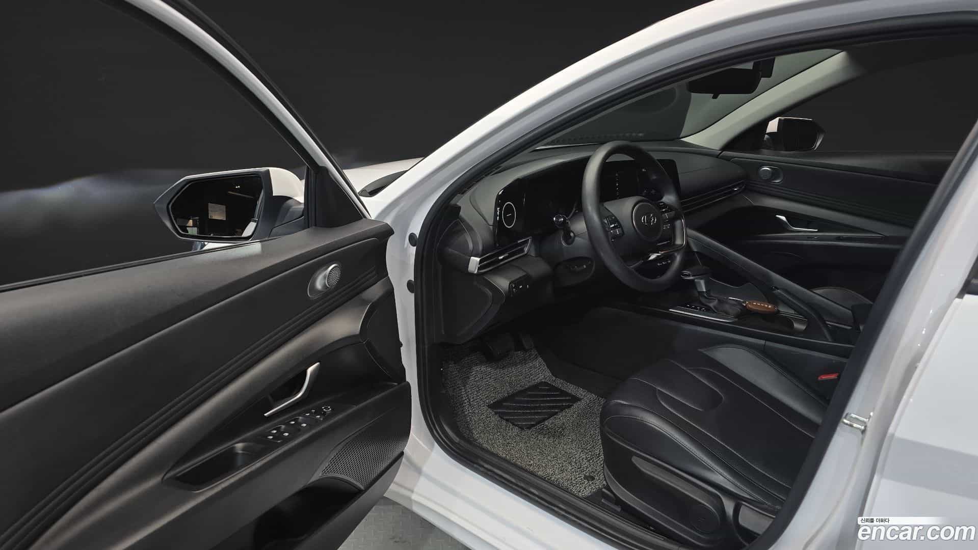 AVANTE Hyundai 2020.4-INNER-010