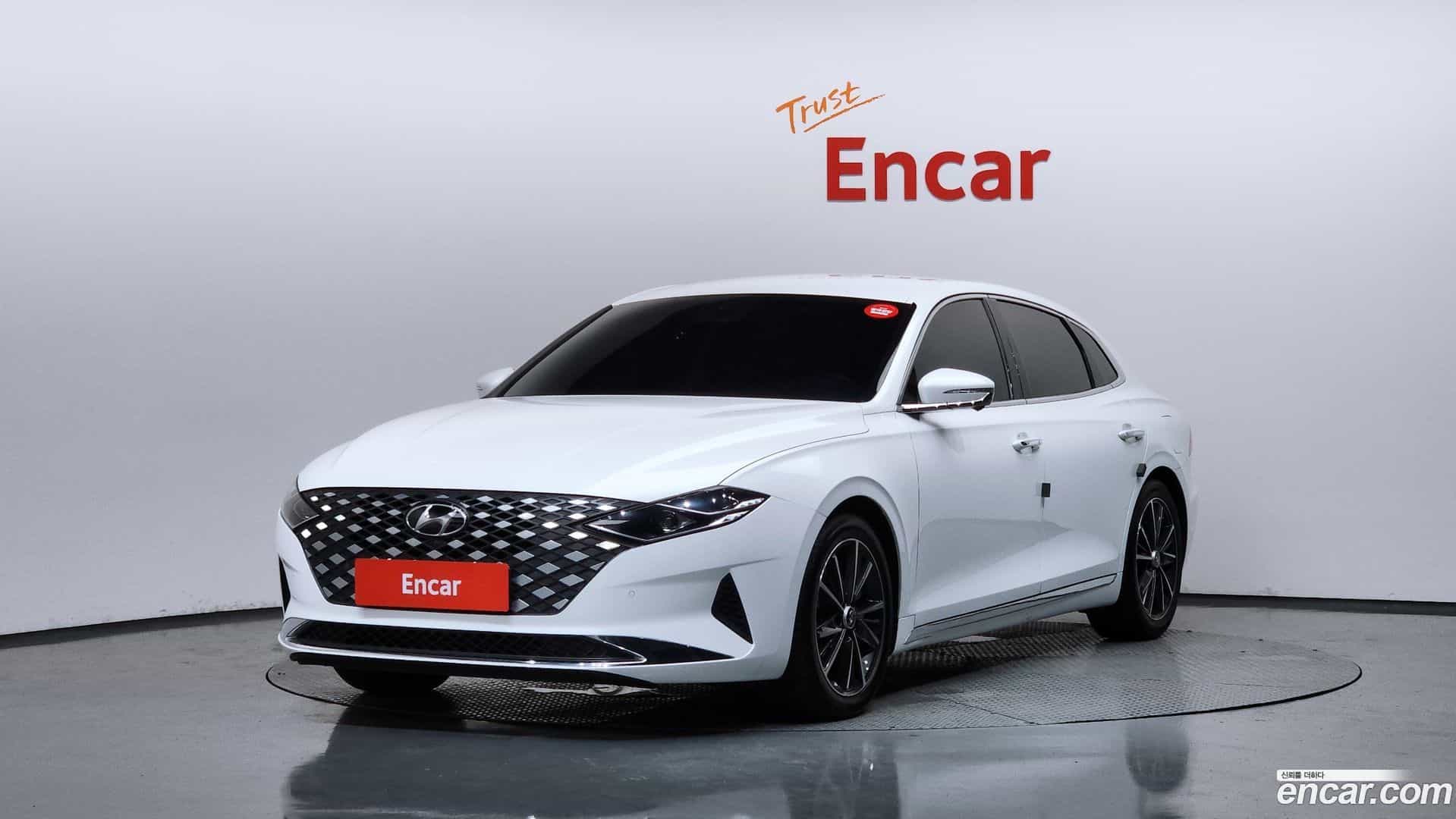 Grandeur Hyundai 2020.10-OUTER-001