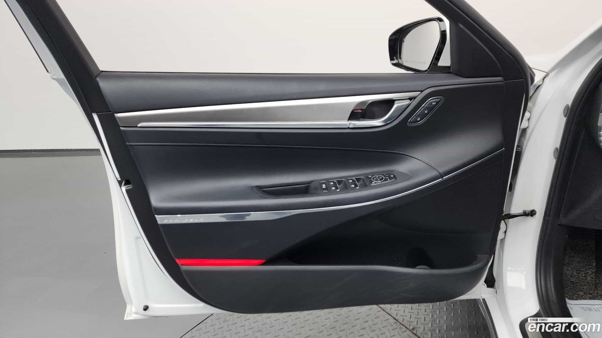 Grandeur Hyundai 2020.10-INNER-034