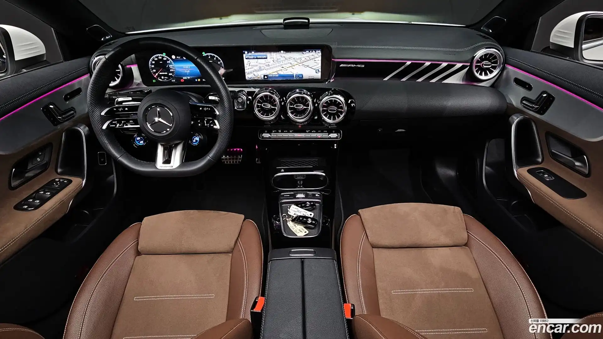 CLA-Class Mercedes-Benz 2025.8-INNER-007