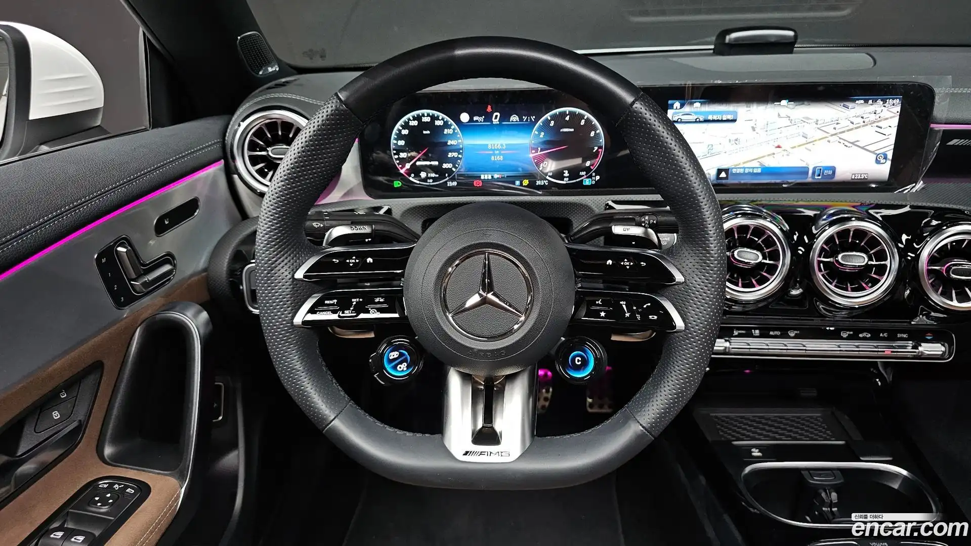 CLA-Class Mercedes-Benz 2025.8-OPTION-016